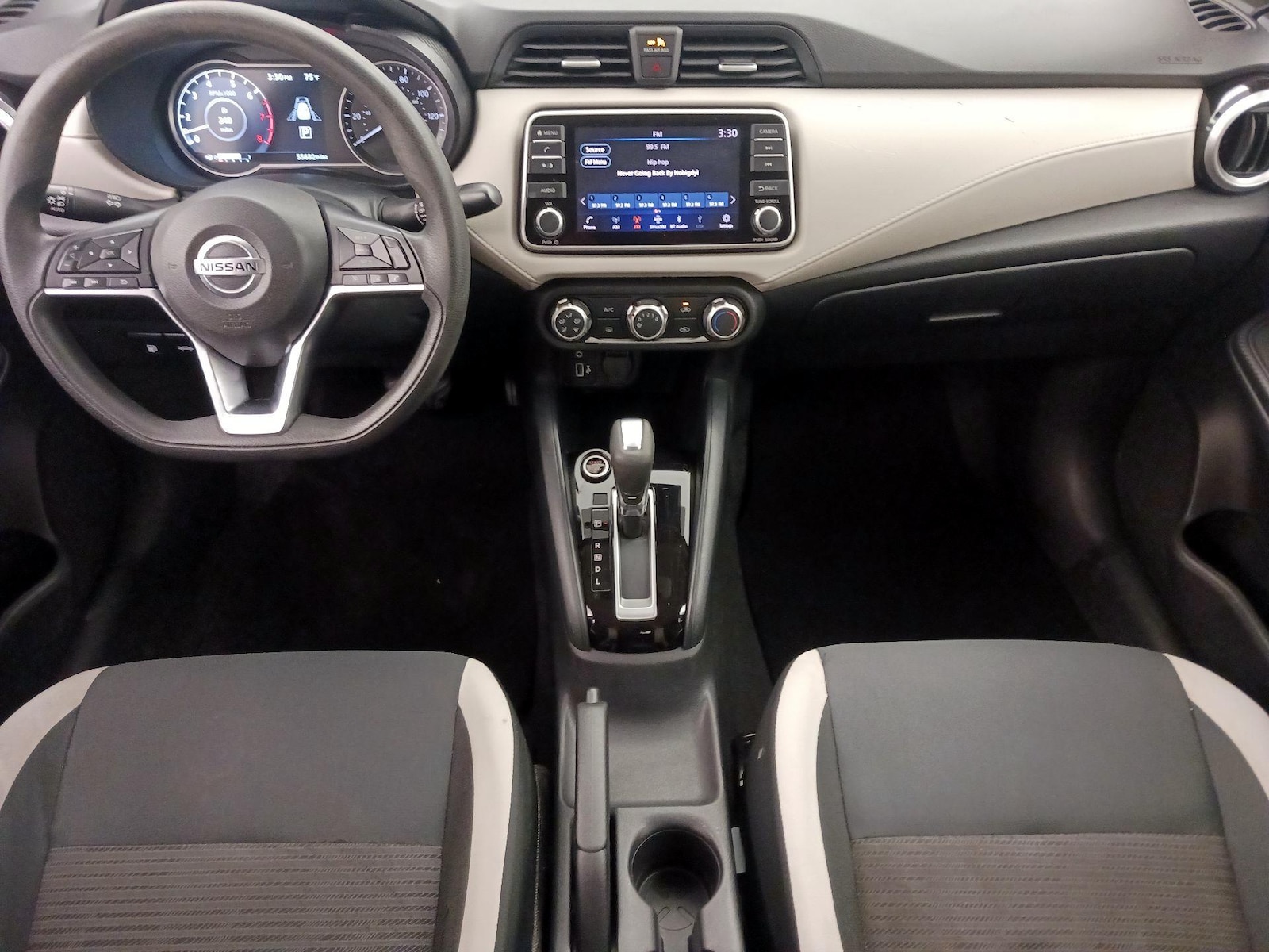 2021 Nissan Versa Sedan SV - Photo 10