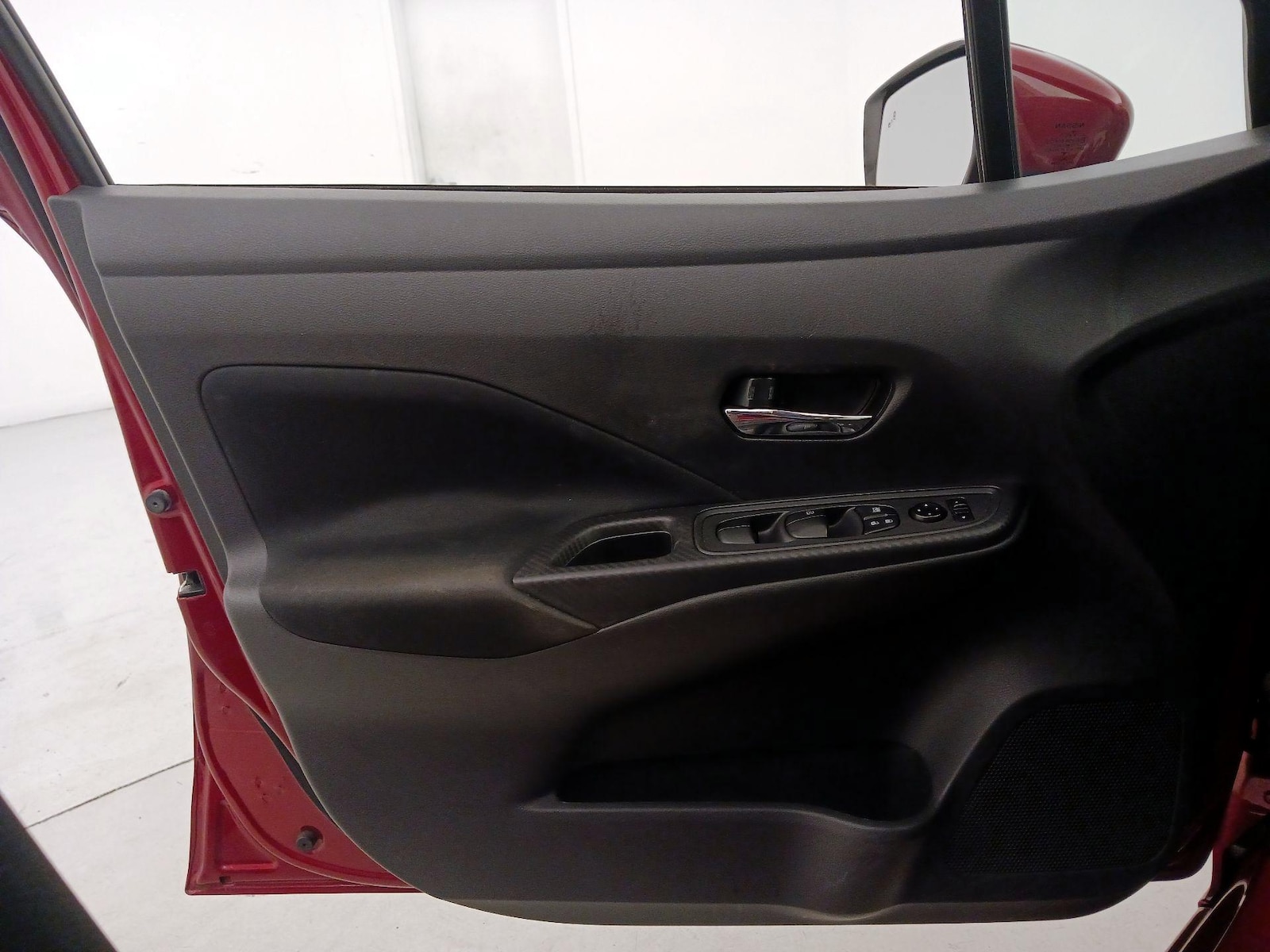 2021 Nissan Versa Sedan SV - Photo 13