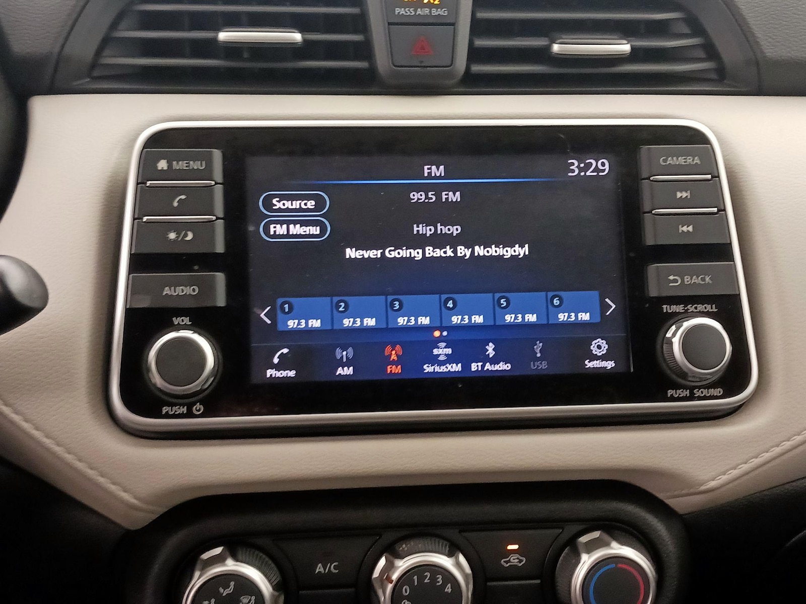 2021 Nissan Versa Sedan SV - Photo 15