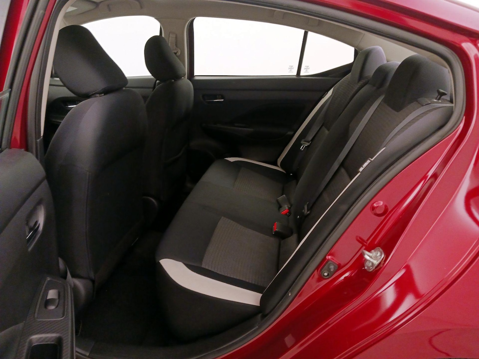 2021 Nissan Versa Sedan SV - Photo 19