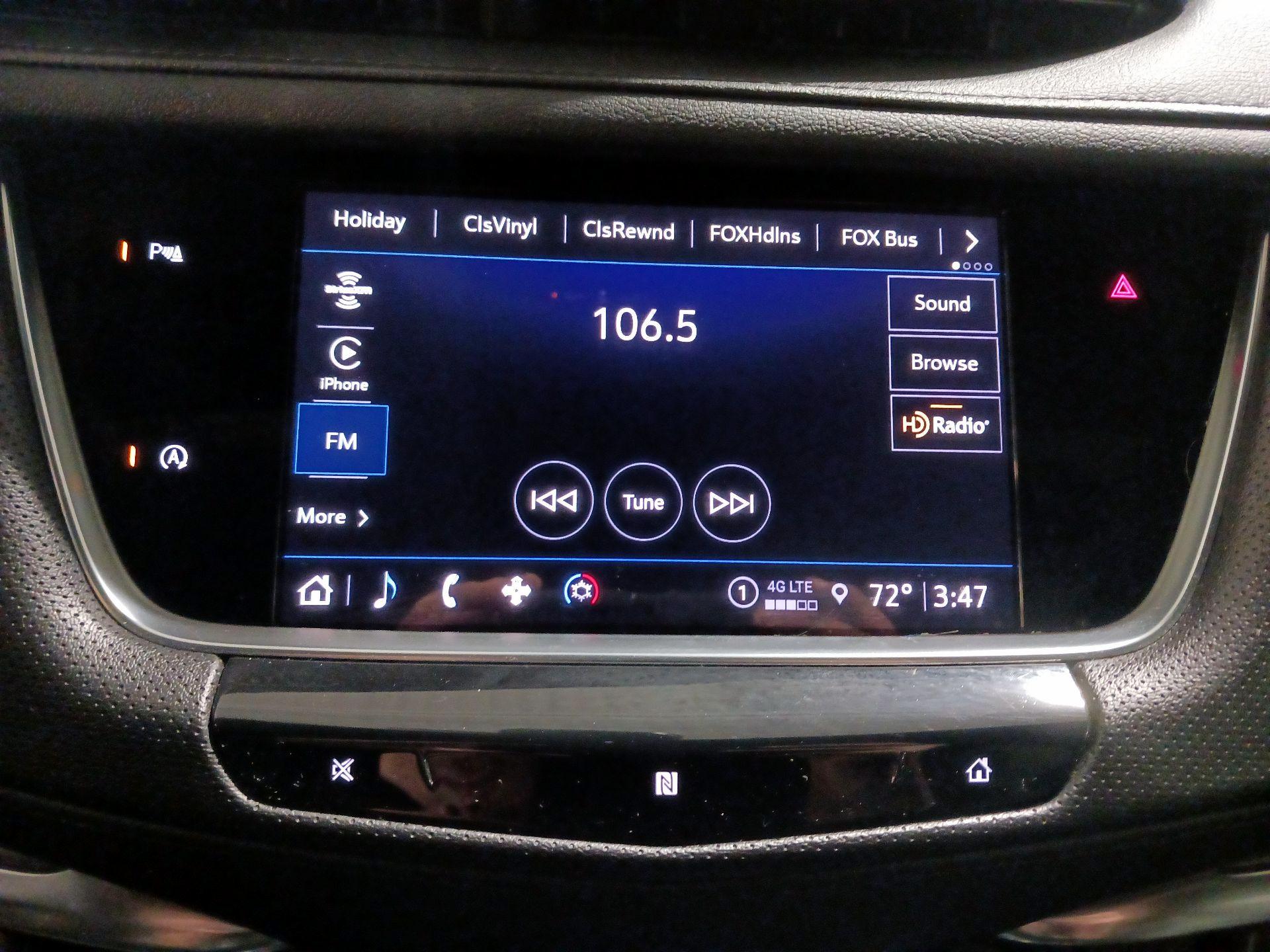 Thumbnail: 2021 Cadillac XT5 - 15
