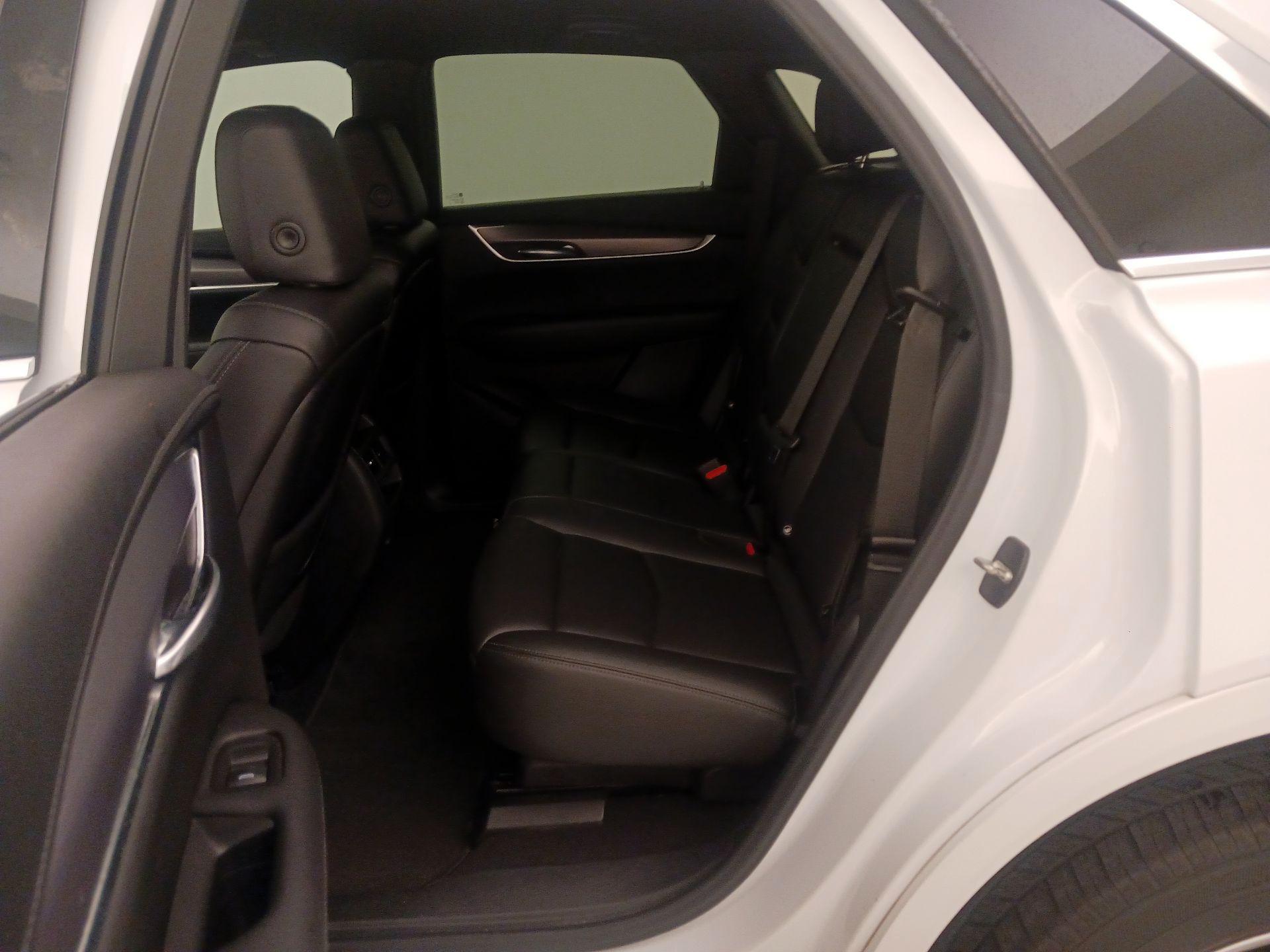Thumbnail: 2021 Cadillac XT5 - 19