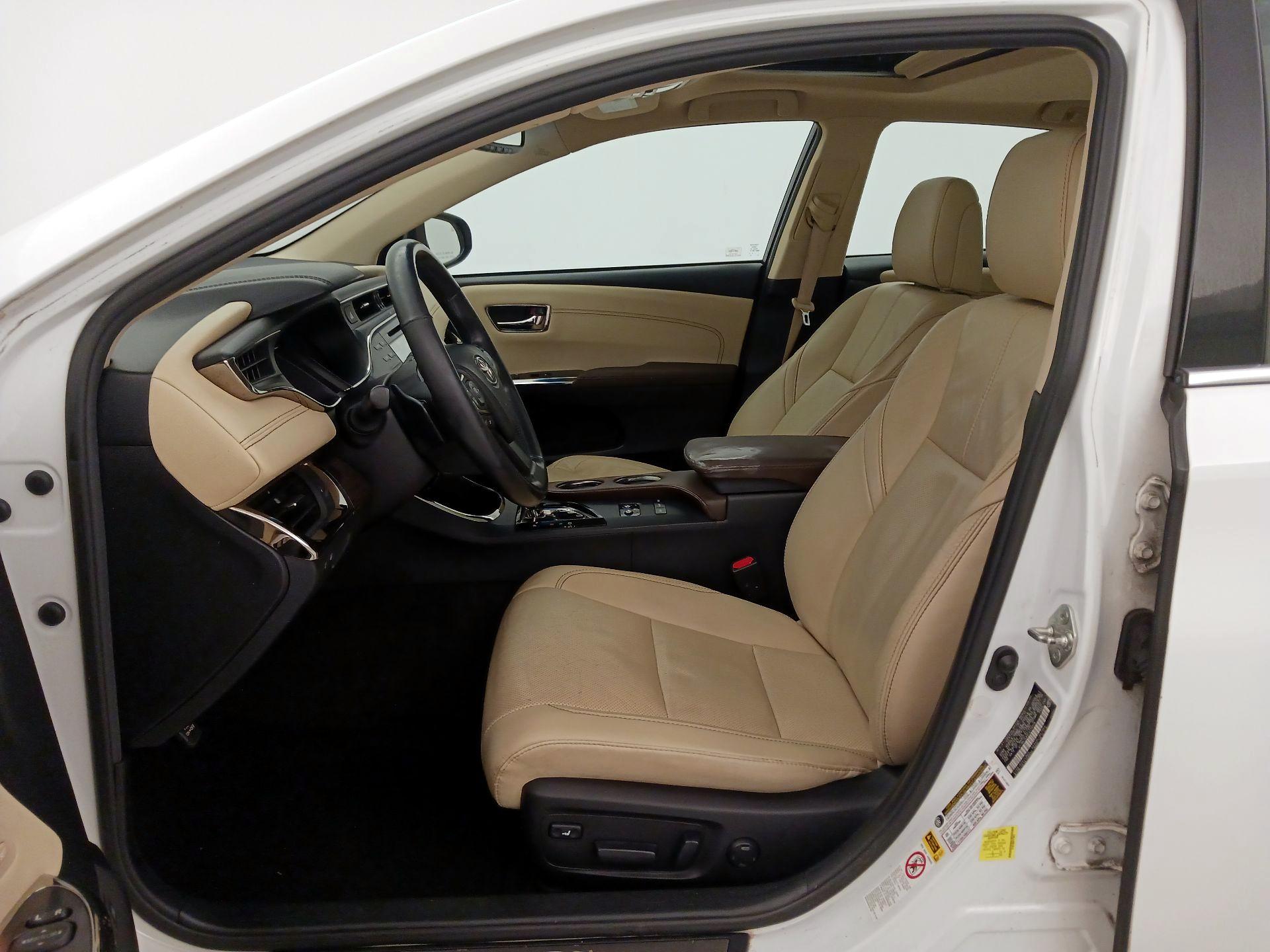 Thumbnail: 2015 Toyota Avalon - 11