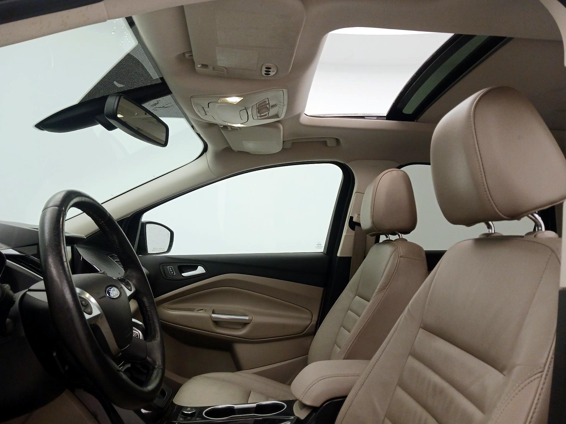 Thumbnail: 2015 Ford Escape - 20