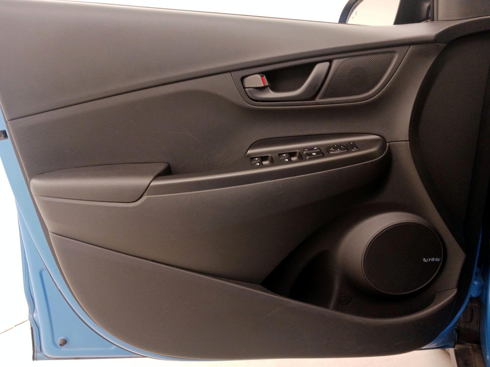 Thumbnail: 2020 Hyundai Kona - 12