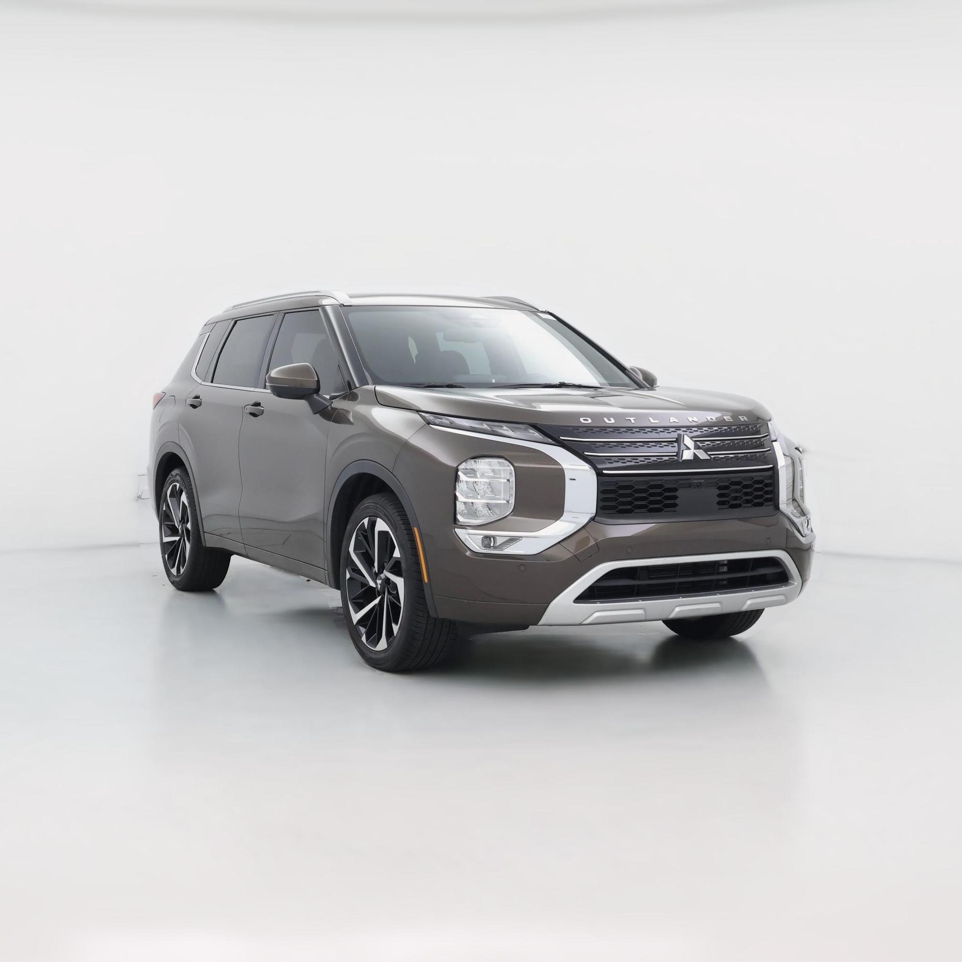 Thumbnail: 2022 Mitsubishi Outlander - 1