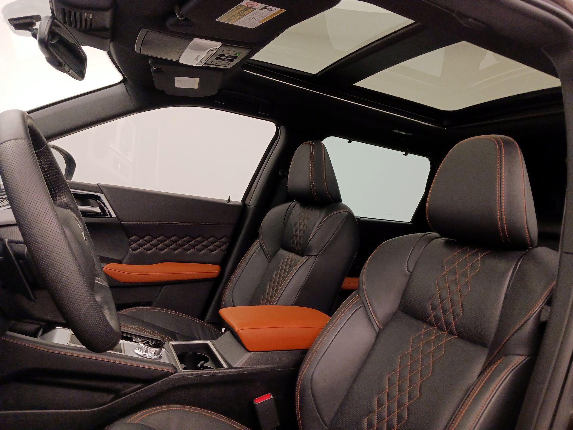 Thumbnail: 2022 Mitsubishi Outlander - 20