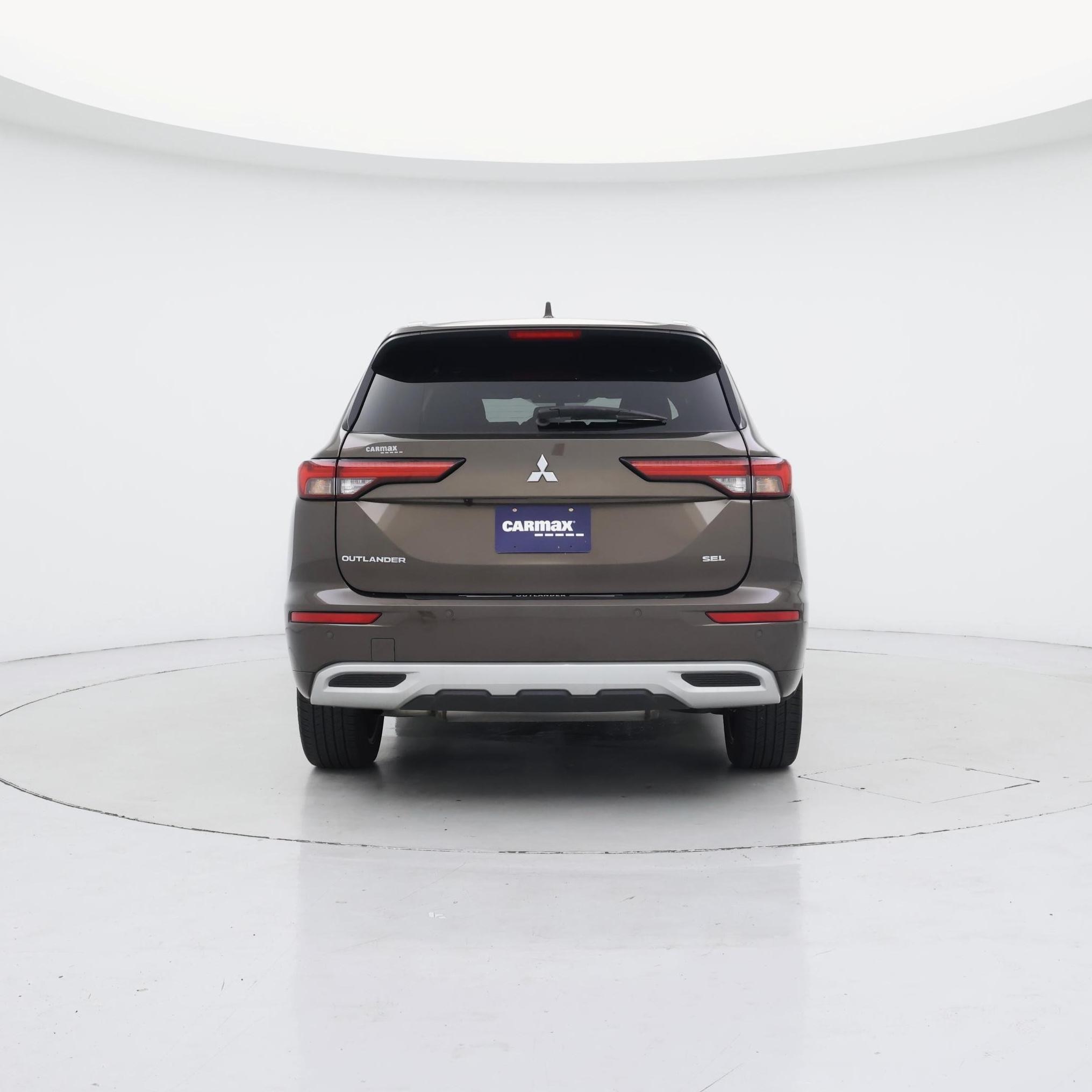 Thumbnail: 2022 Mitsubishi Outlander - 6