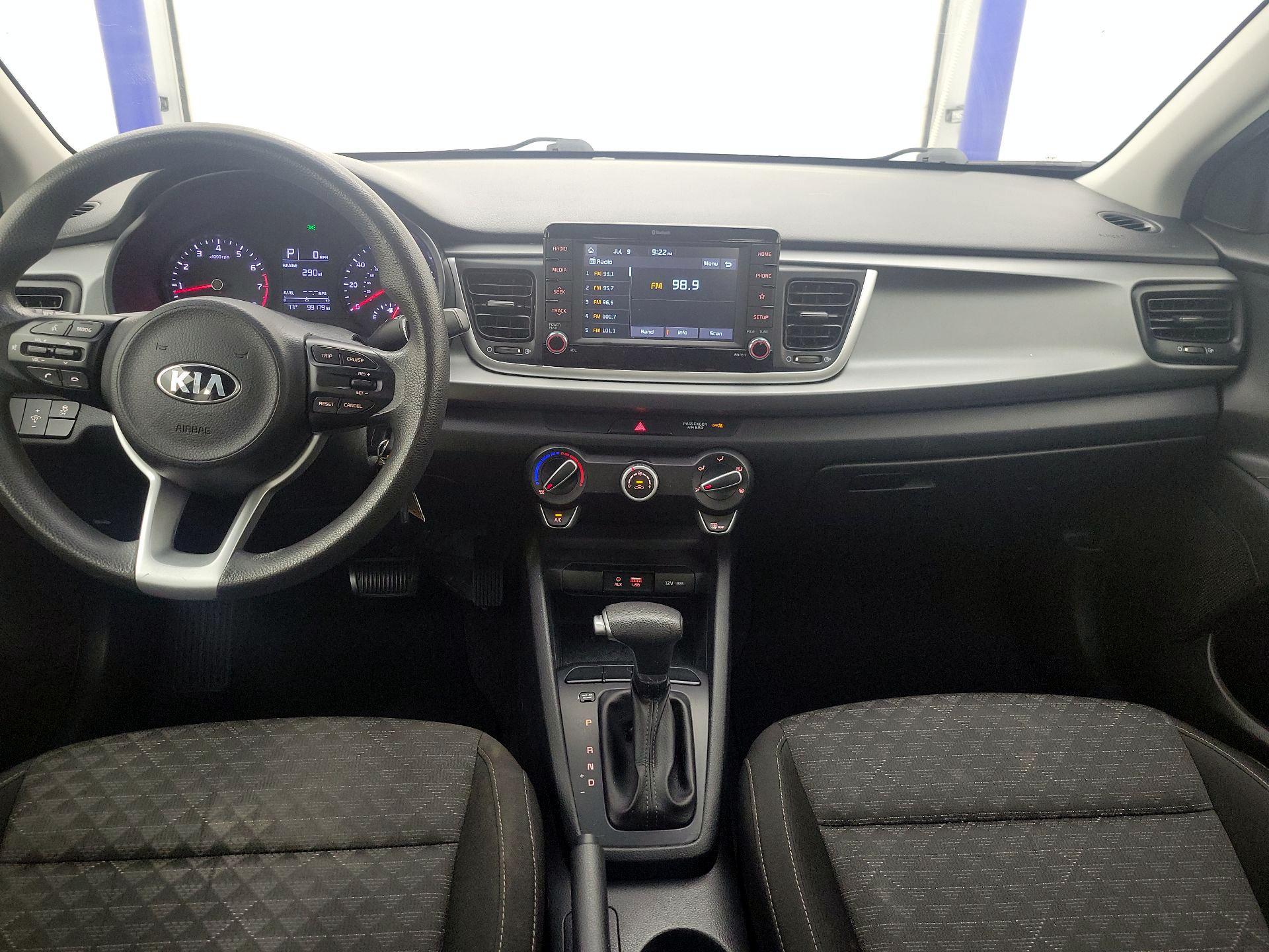 Thumbnail: 2020 Kia Rio - 9