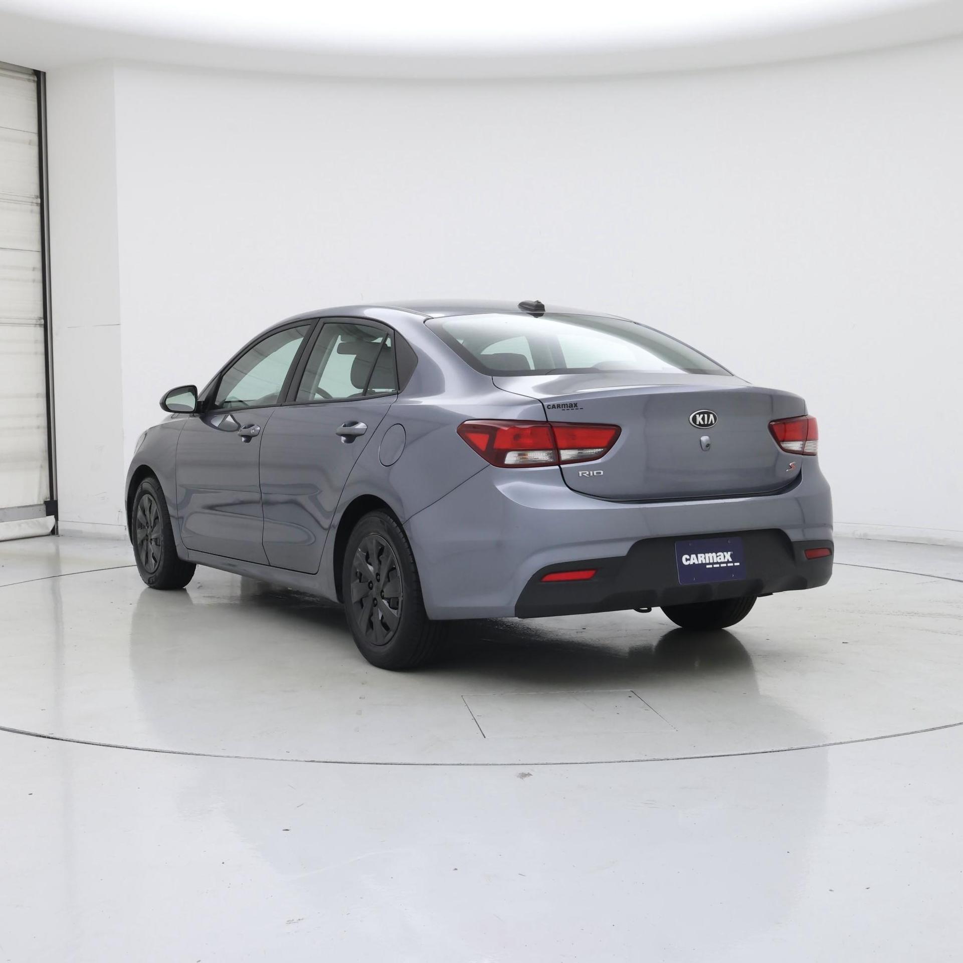 Thumbnail: 2020 Kia Rio - 2