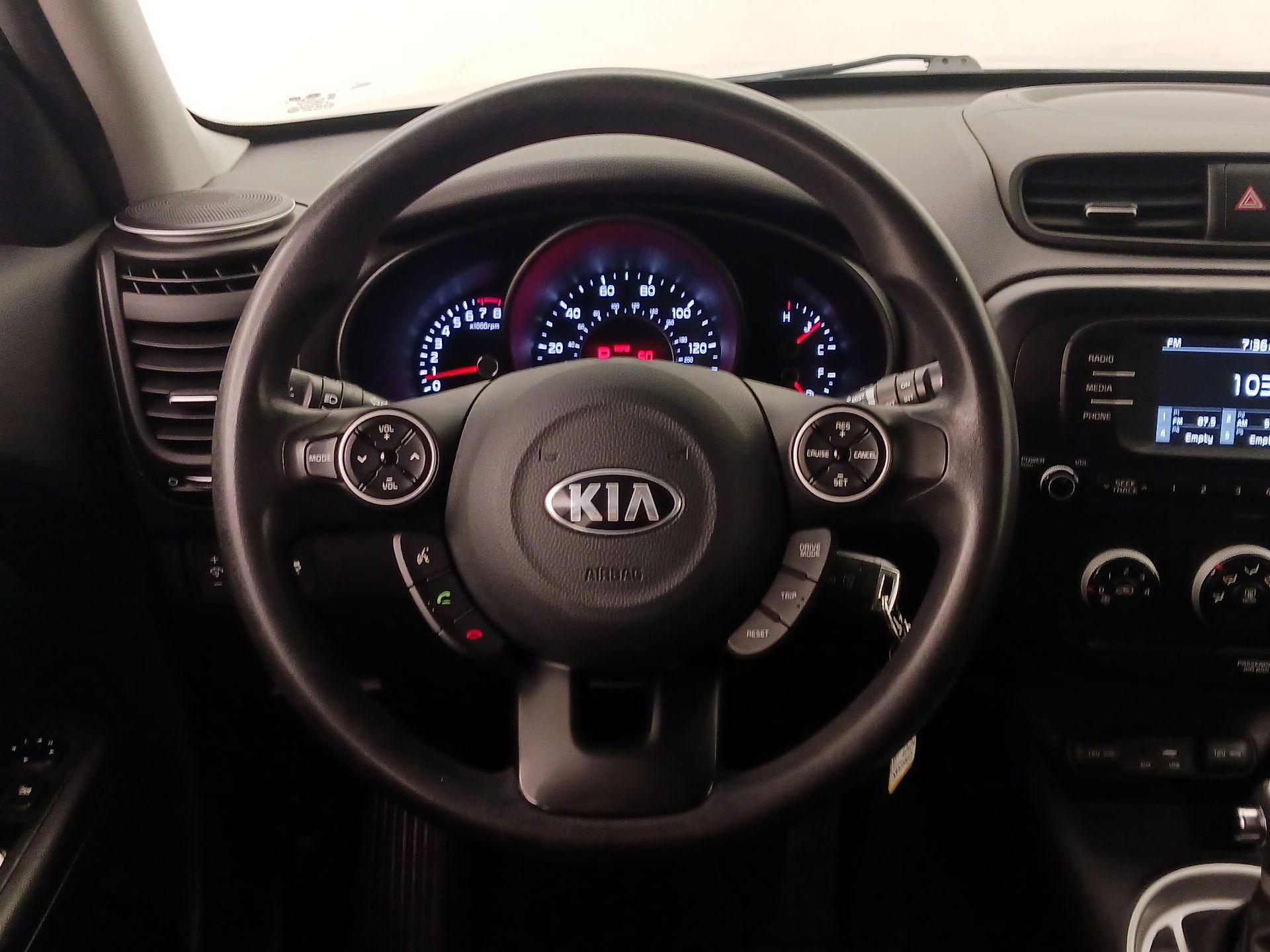 Thumbnail: 2017 Kia Soul - 10