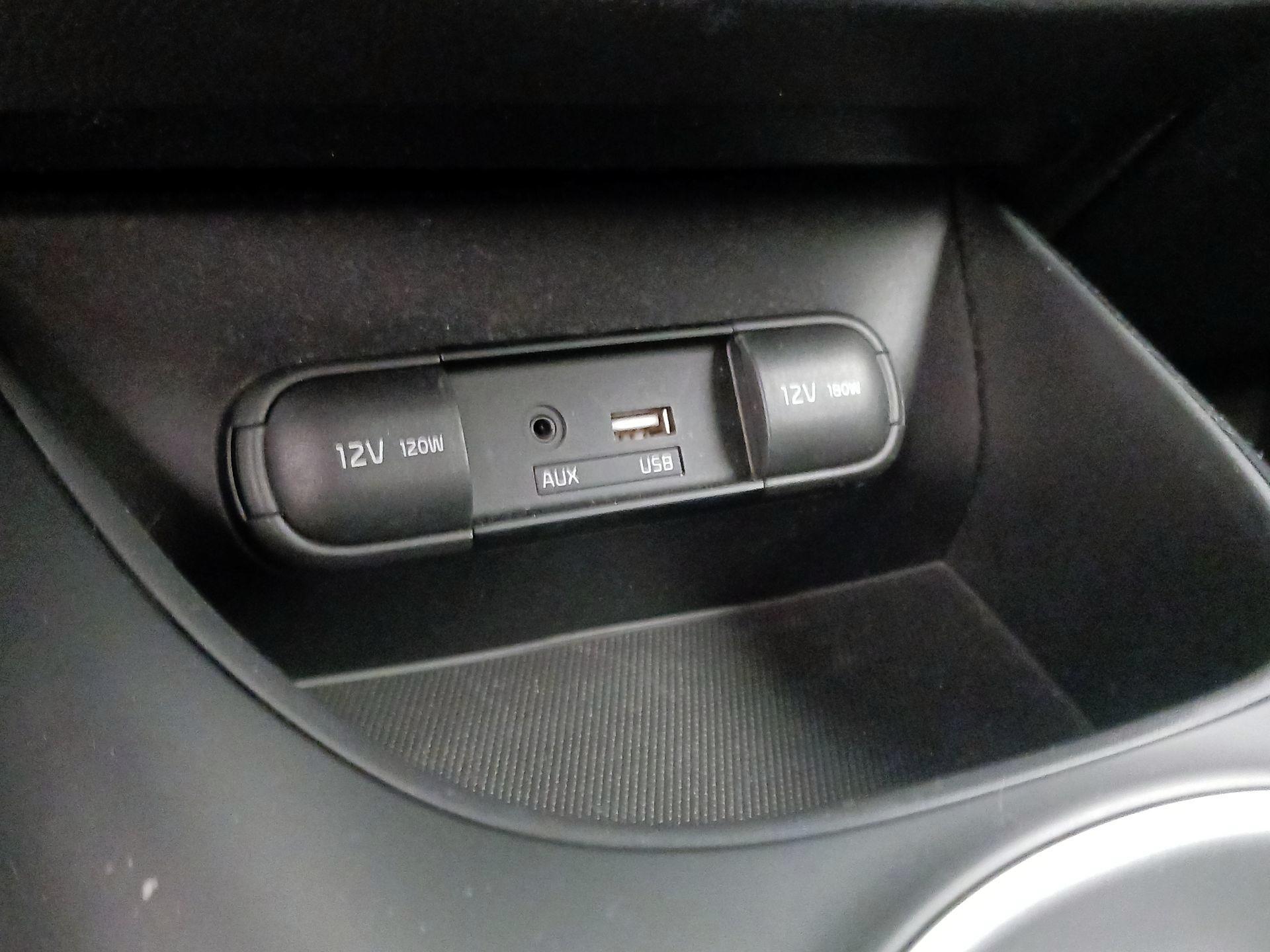 Thumbnail: 2017 Kia Soul - 17