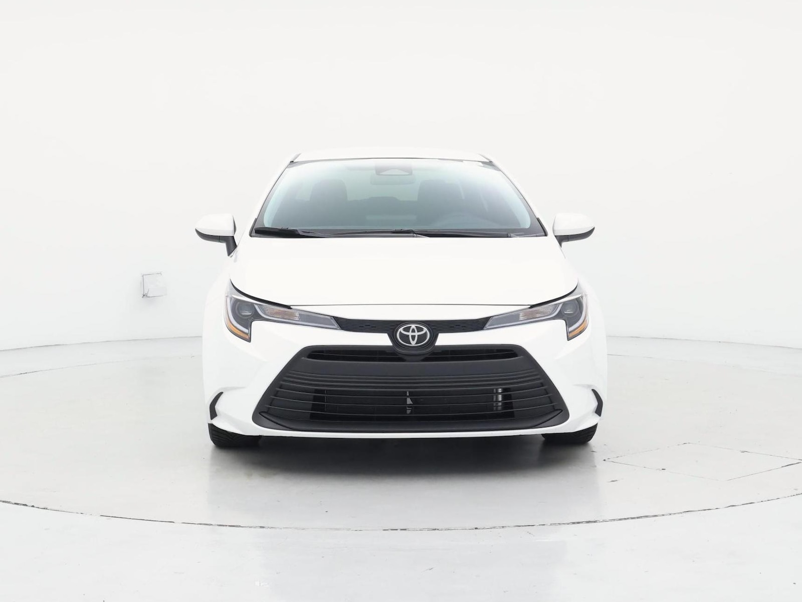 2026 Toyota Corolla LE - Photo 6