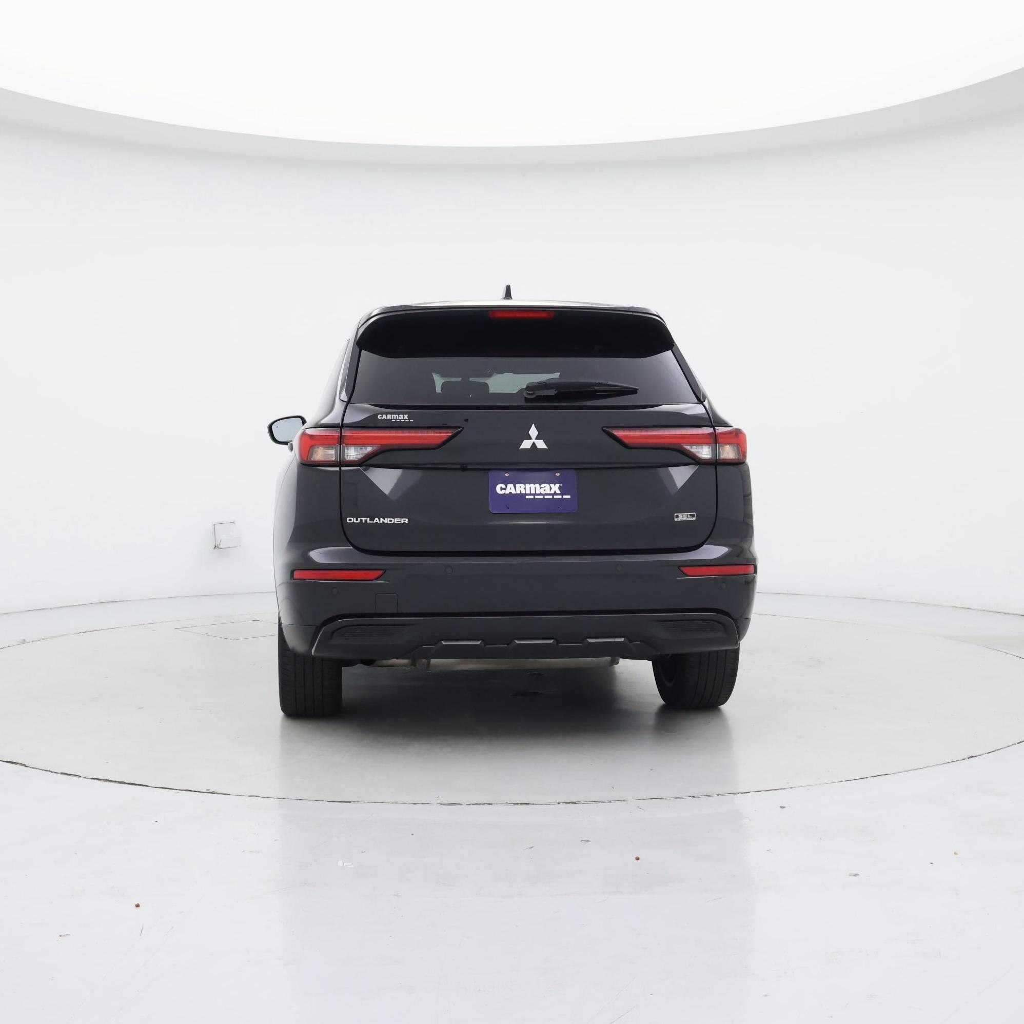 Thumbnail: 2023 Mitsubishi Outlander - 6