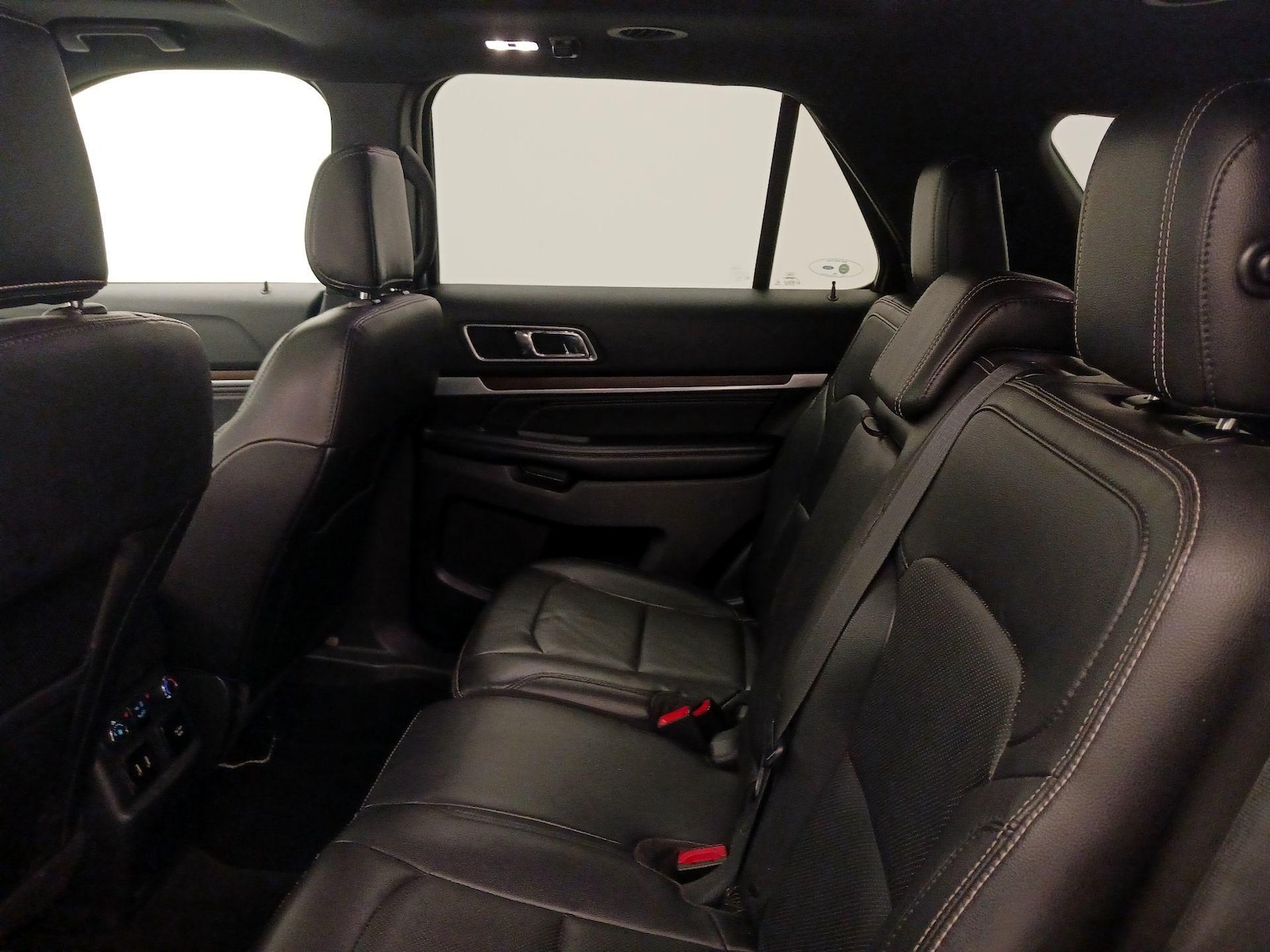 2018 Ford Explorer Limited - Photo 22
