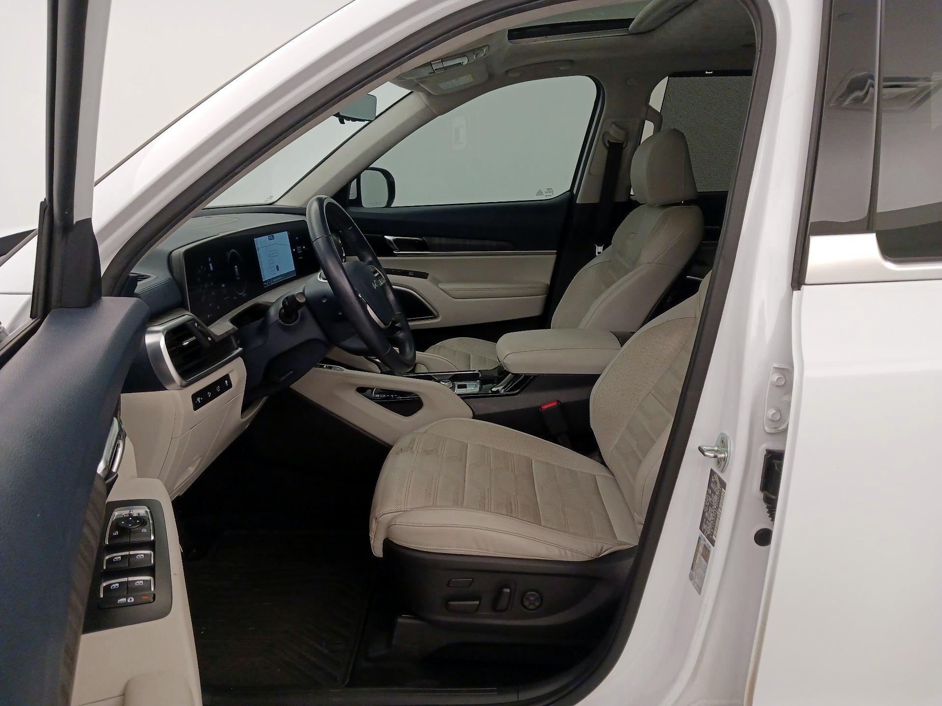 Thumbnail: 2023 Kia Telluride - 11
