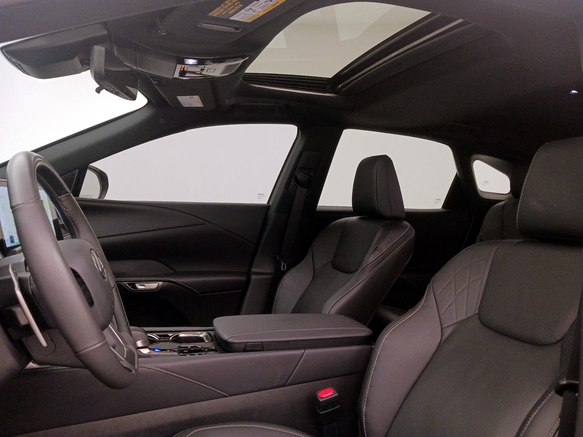 Thumbnail: 2024 Lexus RX - 20