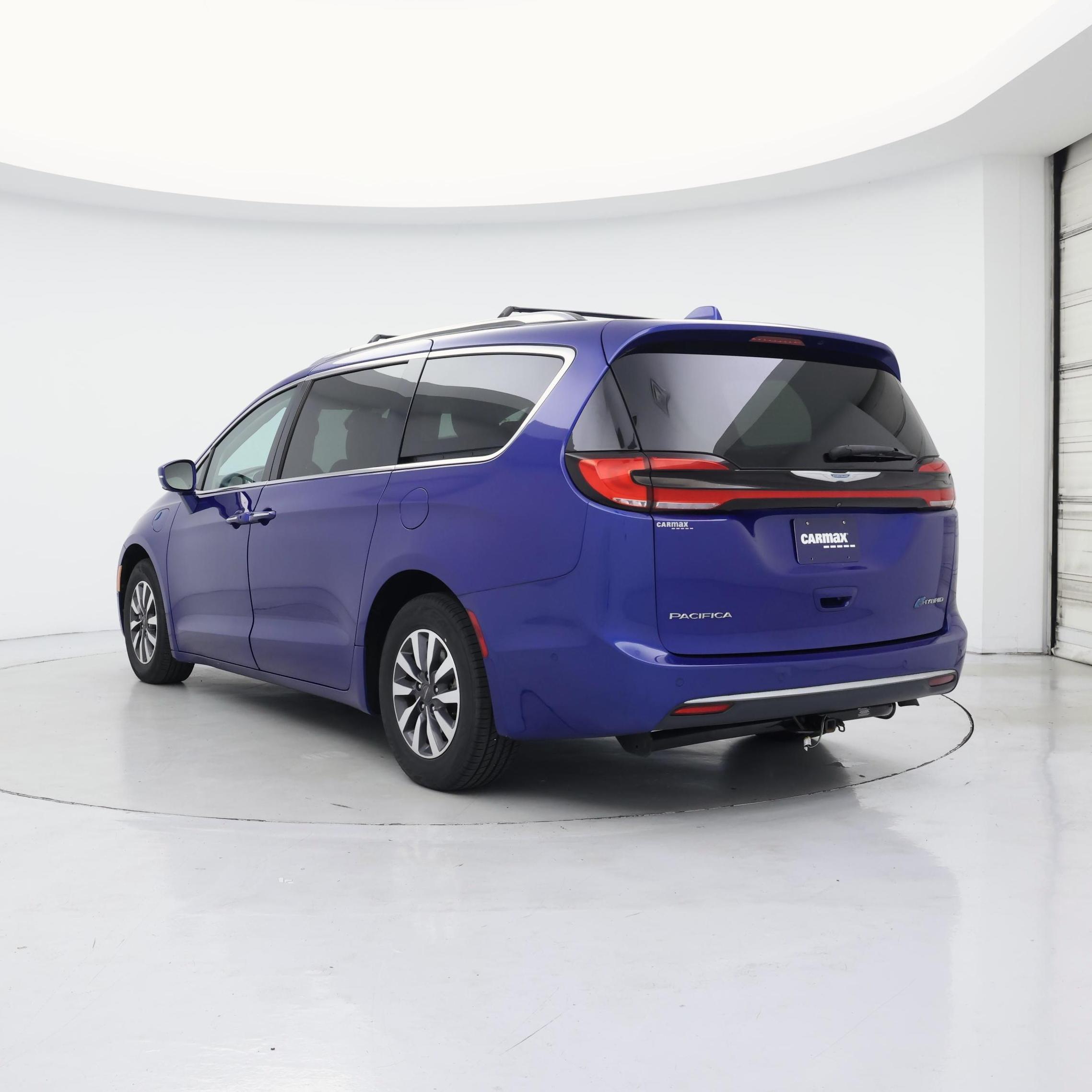 Thumbnail: 2021 Chrysler Pacifica - 2