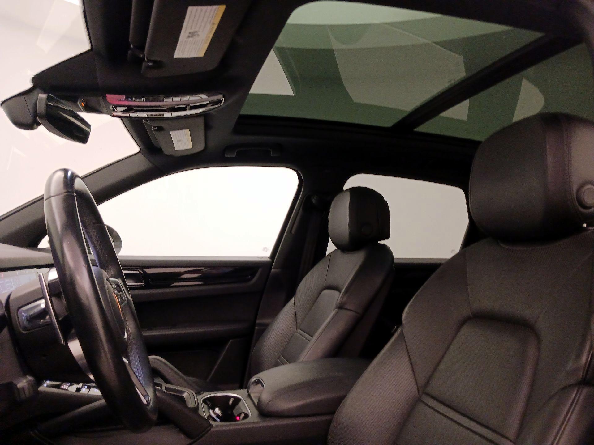 Thumbnail: 2019 Porsche Cayenne - 20