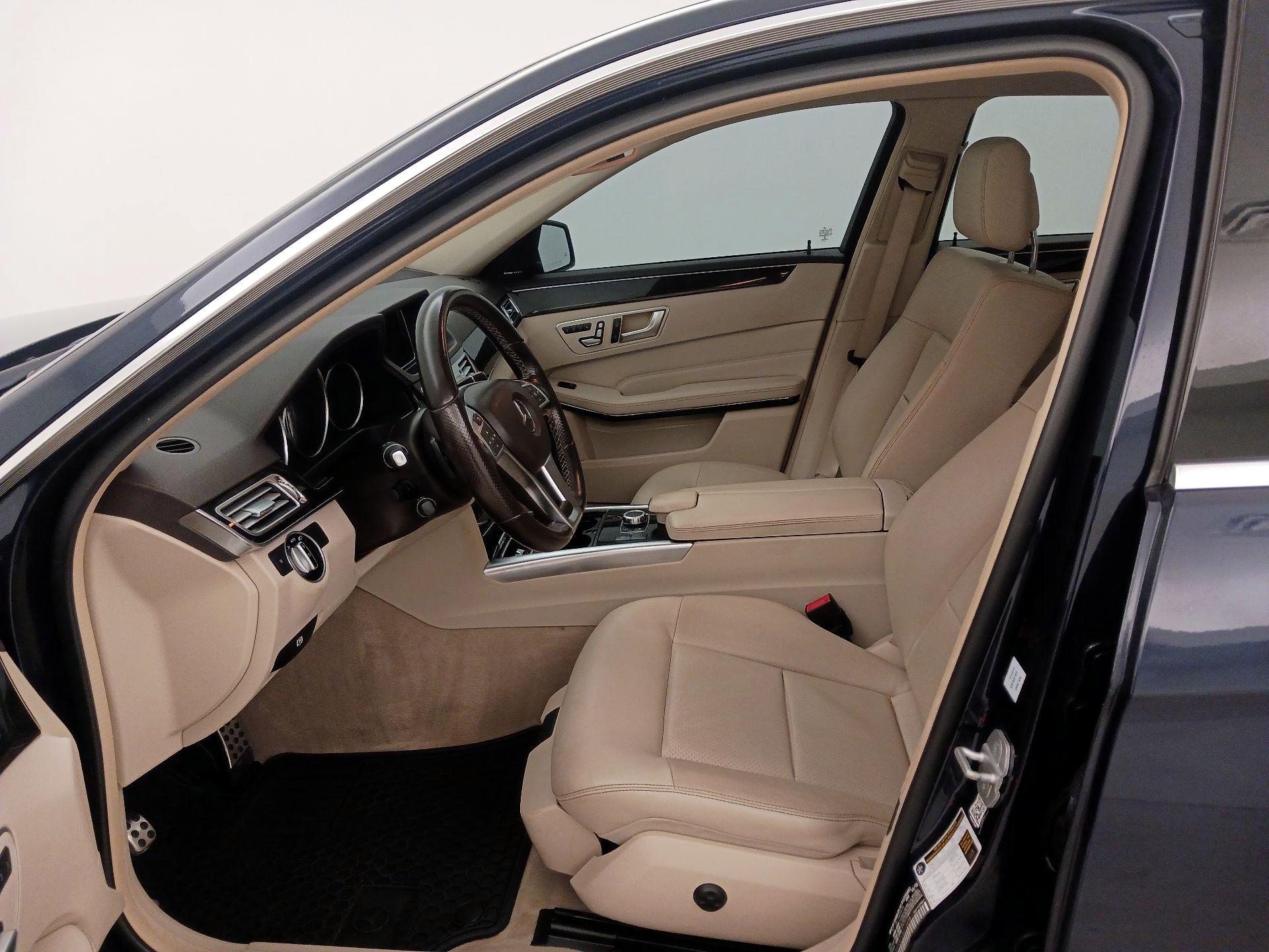 Thumbnail: 2016 Mercedes-Benz E-Class - 11