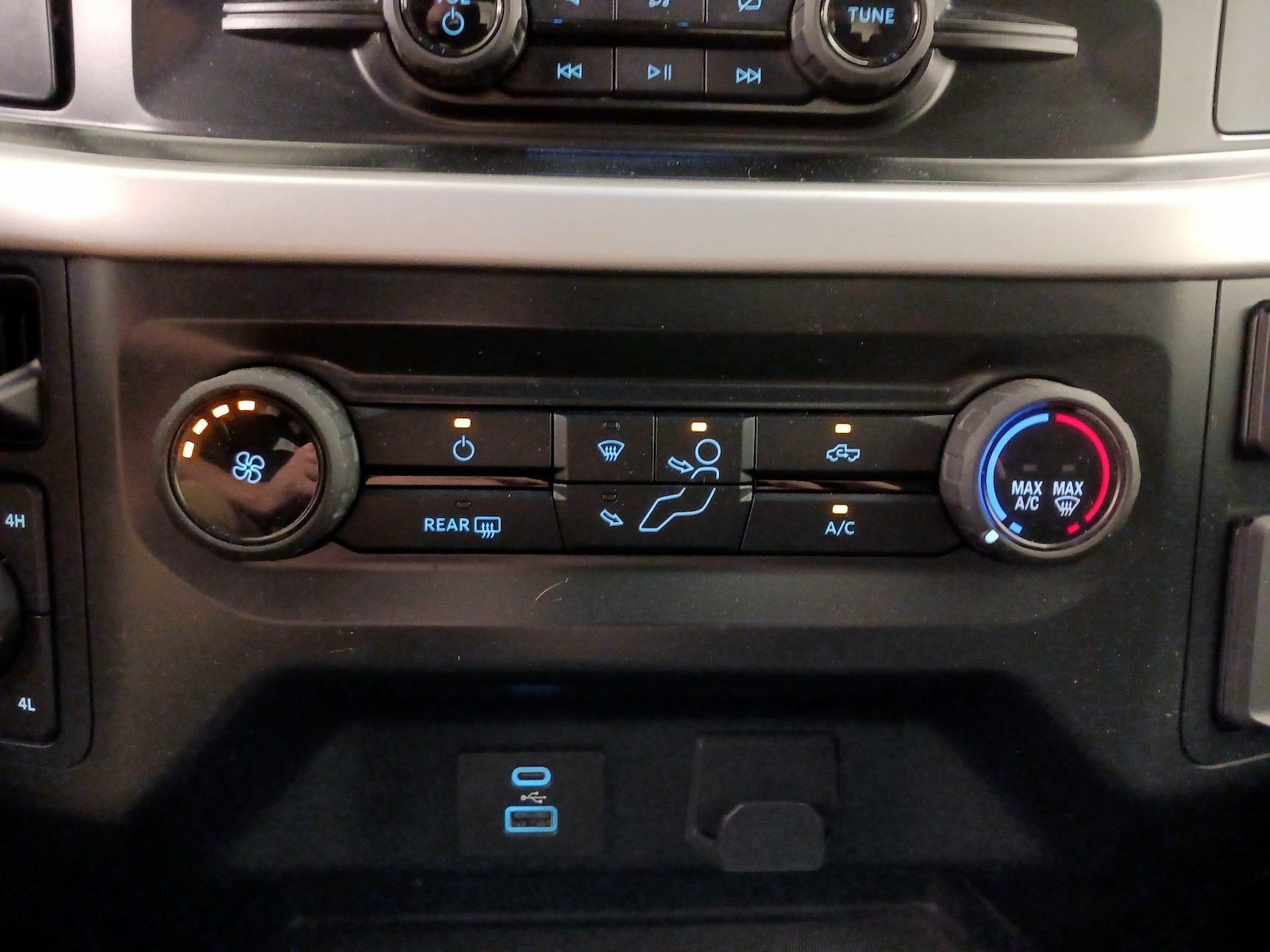 2022 Ford F-150 XL - Photo 17