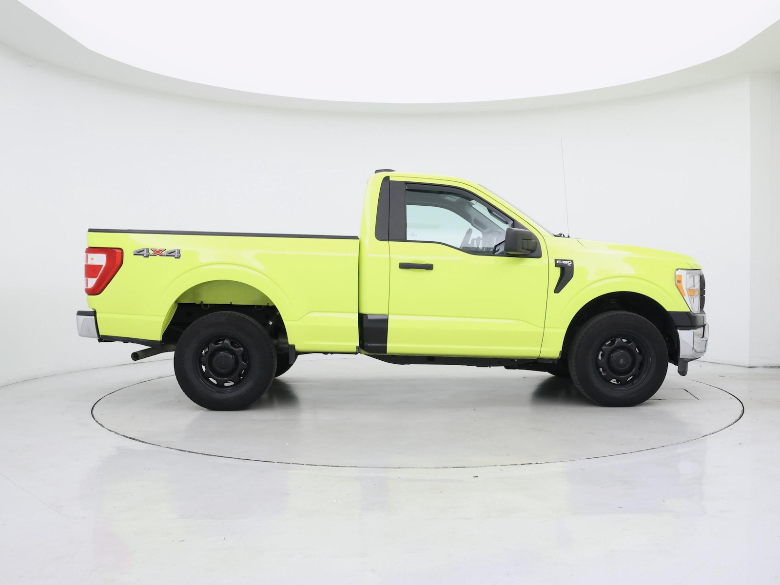 2022 Ford F-150 XL - Photo 8