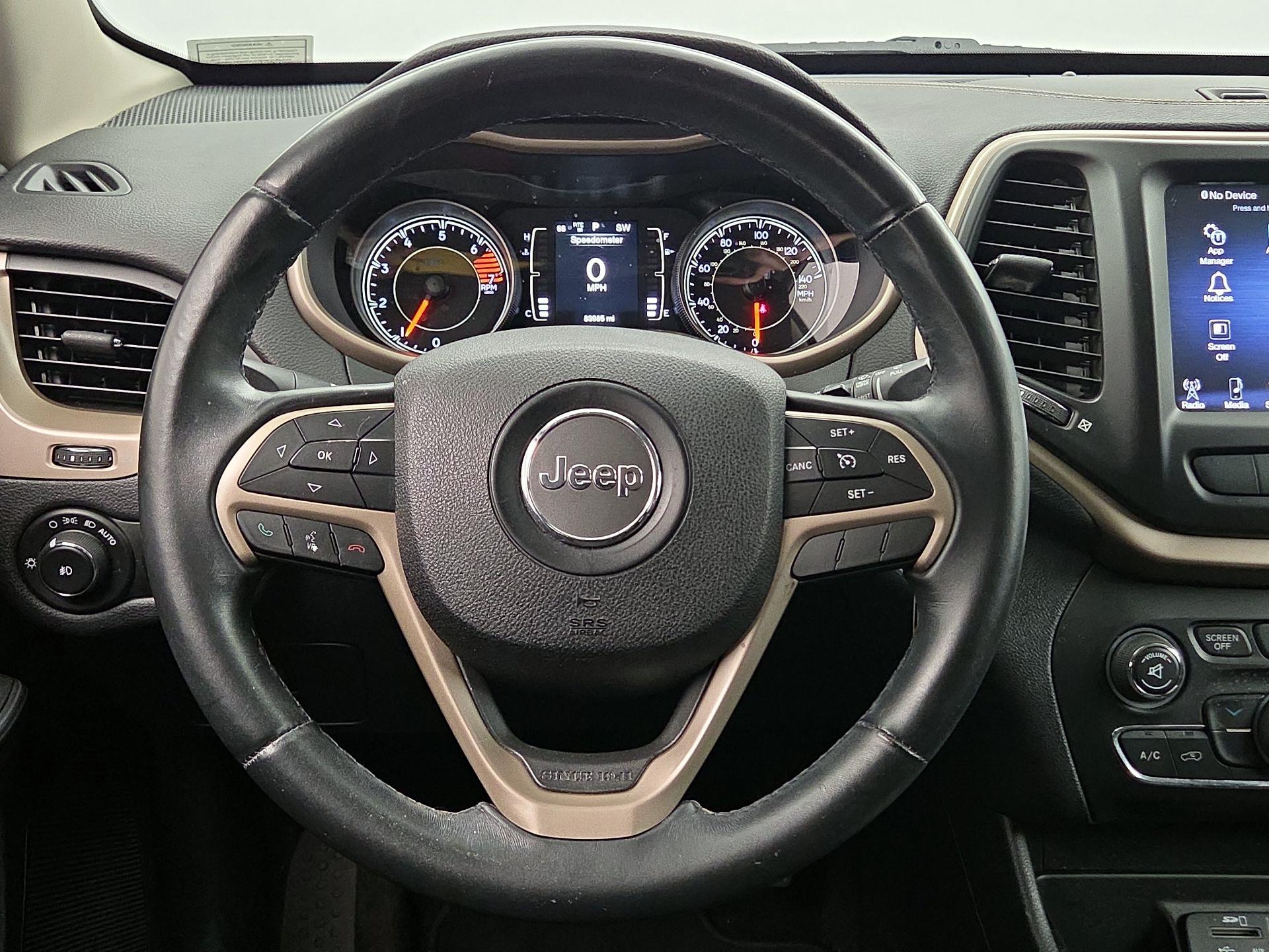 Thumbnail: 2016 Jeep Cherokee - 10