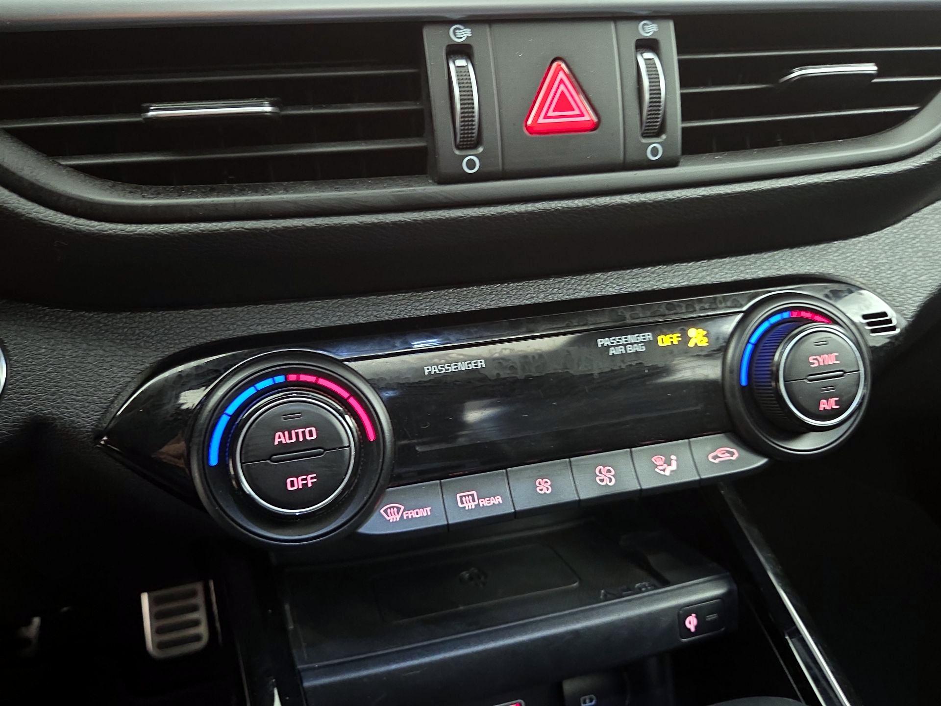 Thumbnail: 2024 Kia Forte - 17