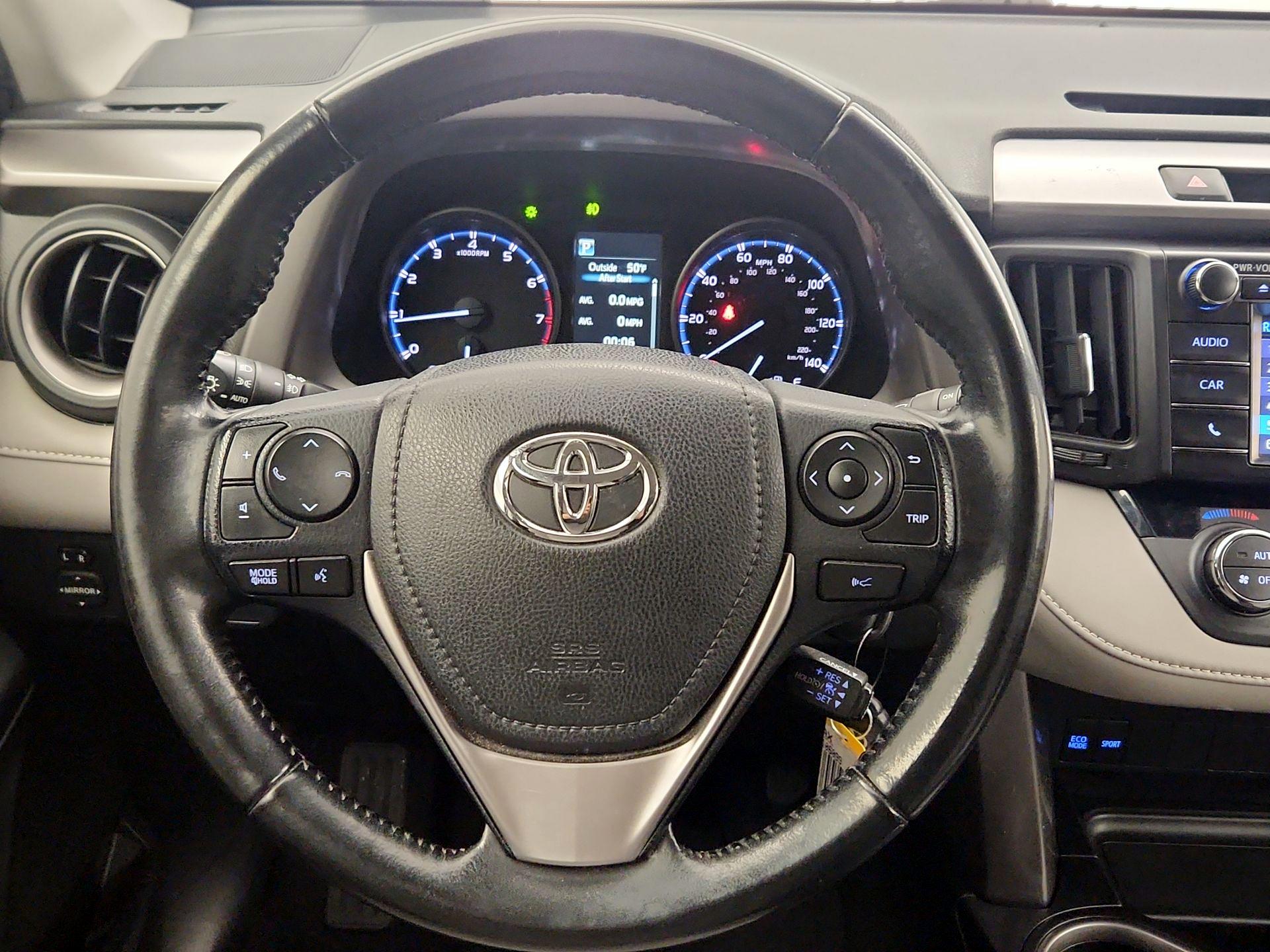 Thumbnail: 2017 Toyota RAV4 - 10