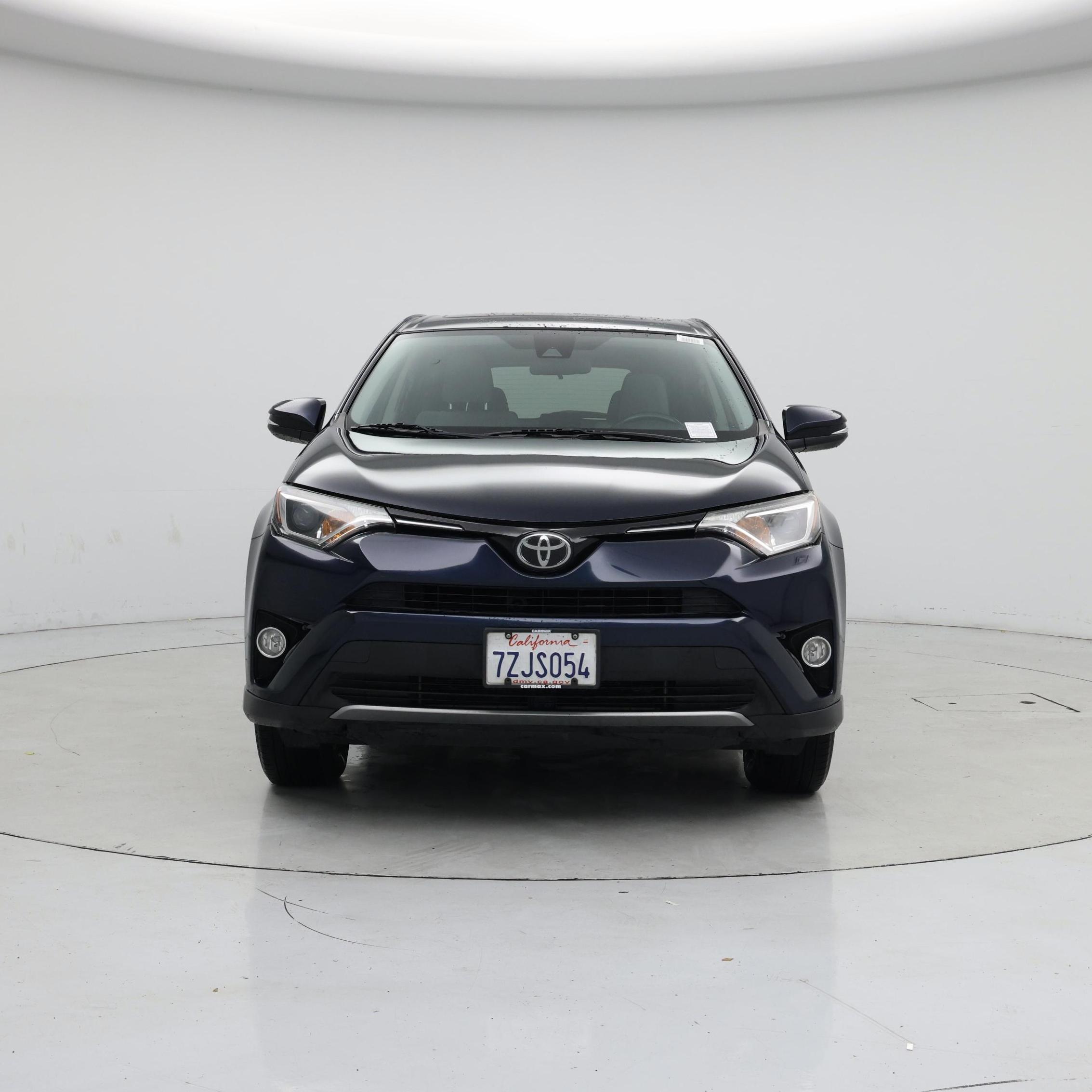 Thumbnail: 2017 Toyota RAV4 - 5