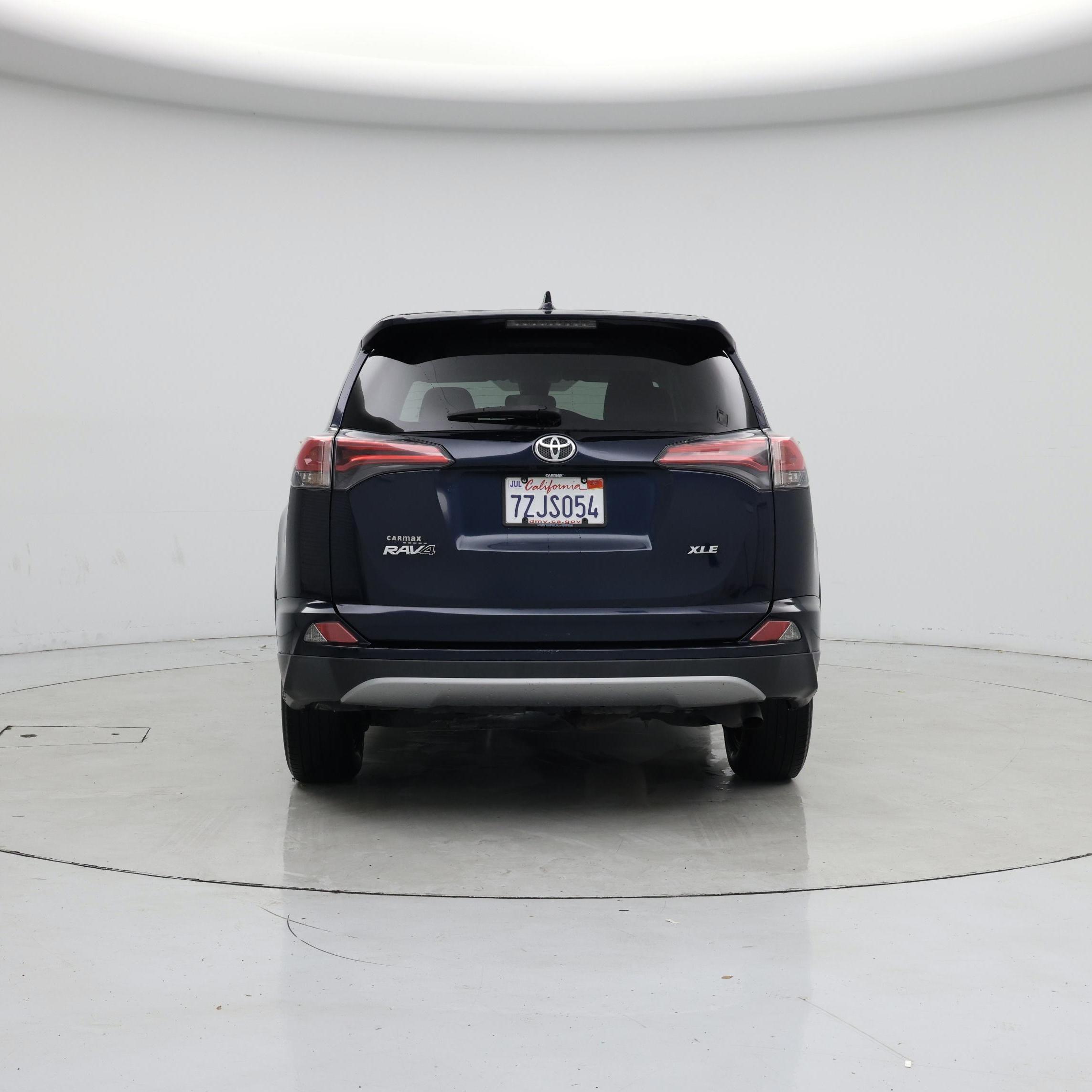 Thumbnail: 2017 Toyota RAV4 - 6