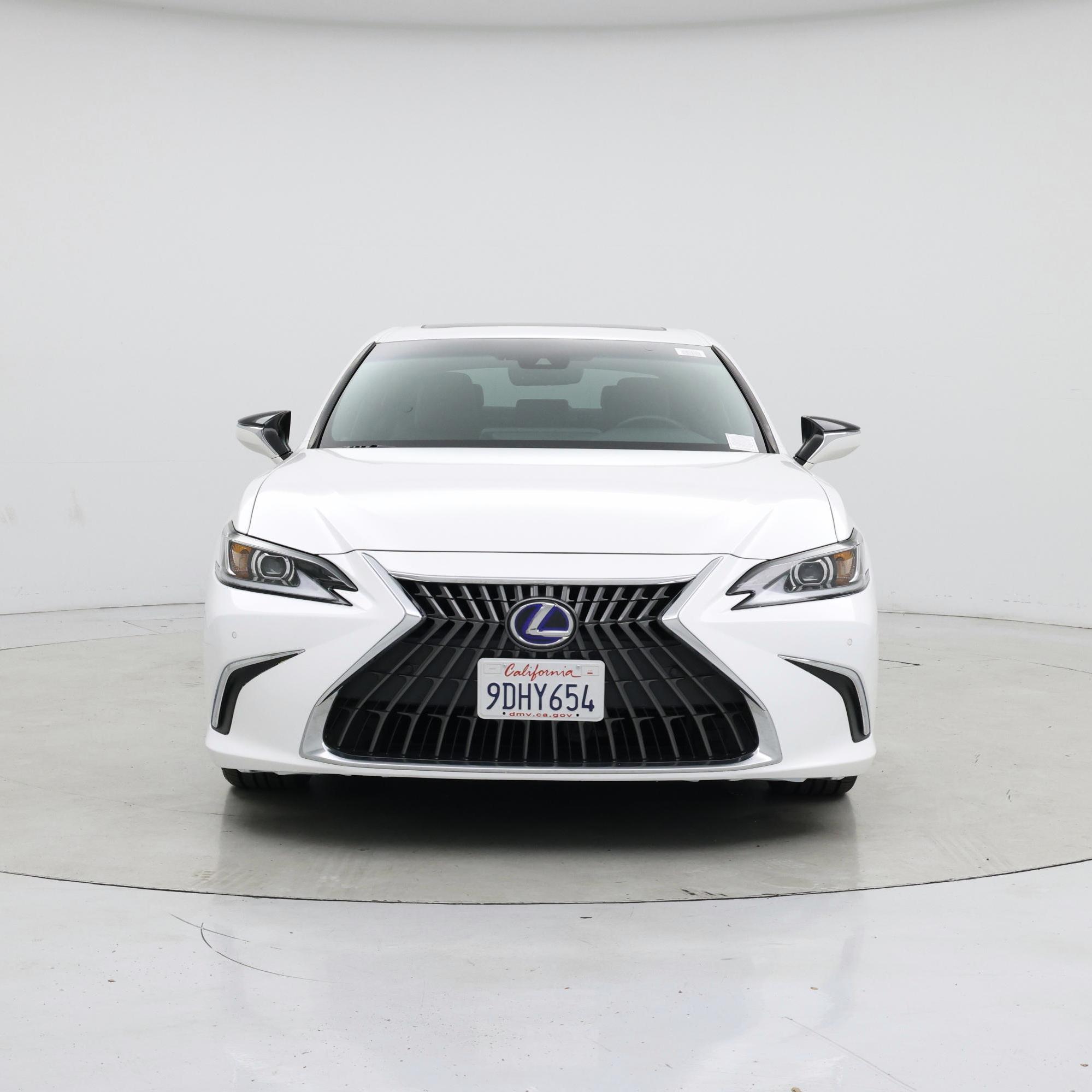 Thumbnail: 2022 Lexus ES - 5