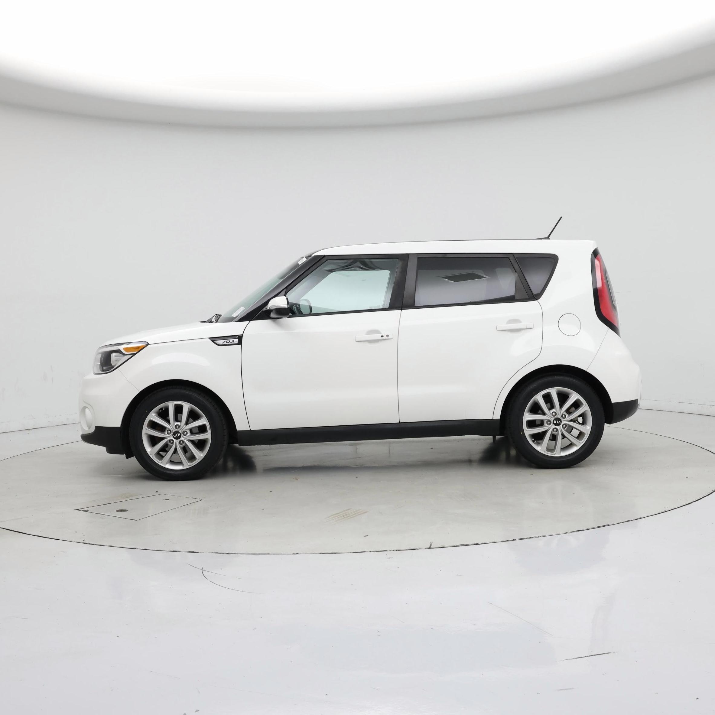 Thumbnail: 2017 Kia Soul - 3