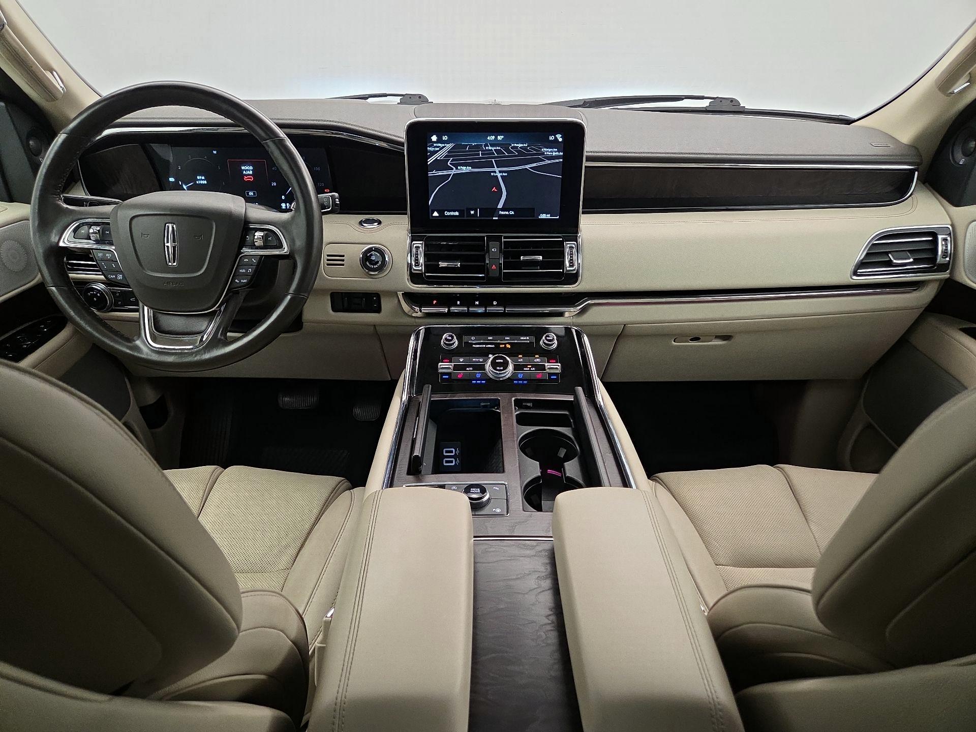 Thumbnail: 2018 Lincoln Navigator - 9