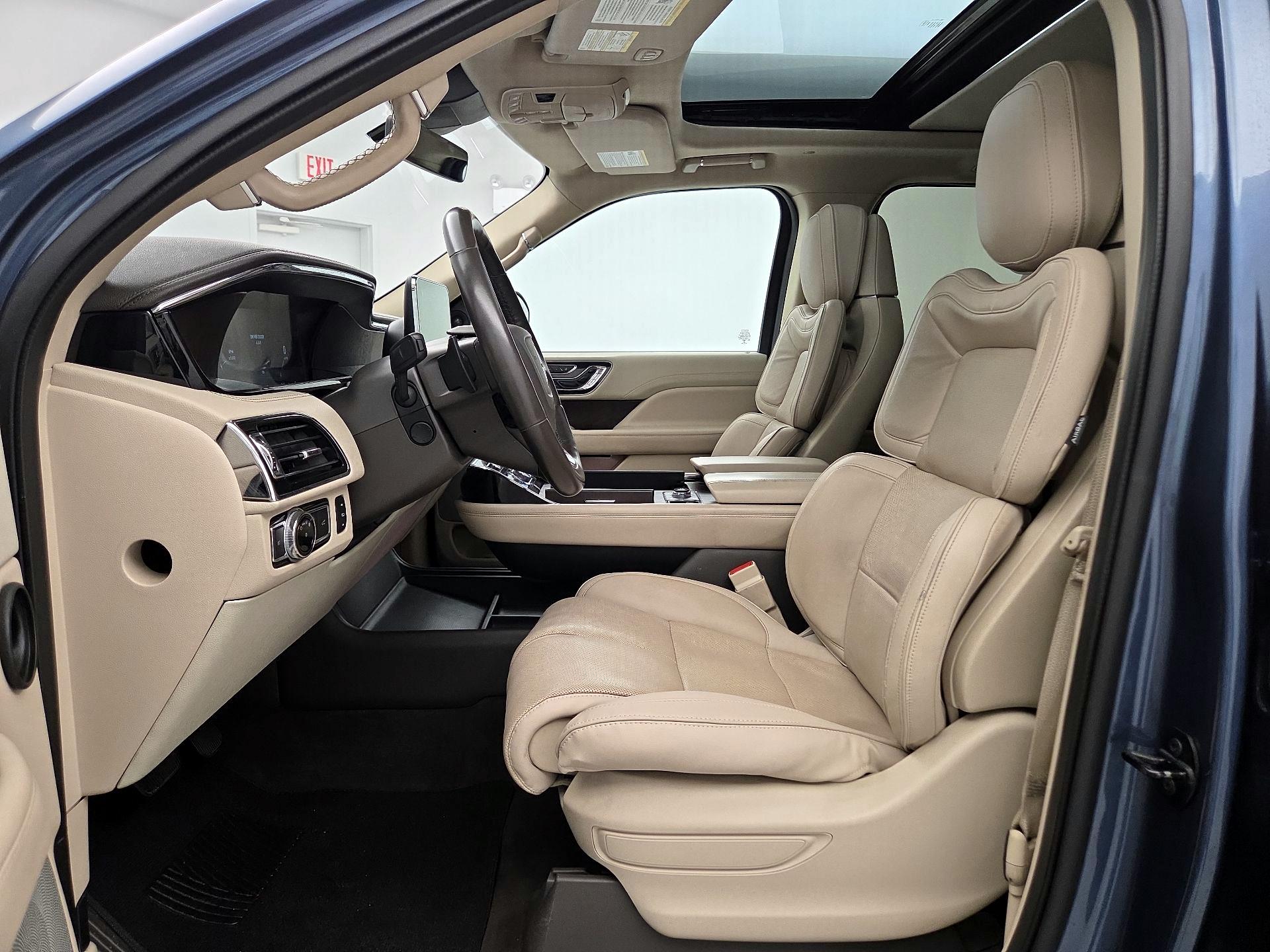 Thumbnail: 2018 Lincoln Navigator - 11