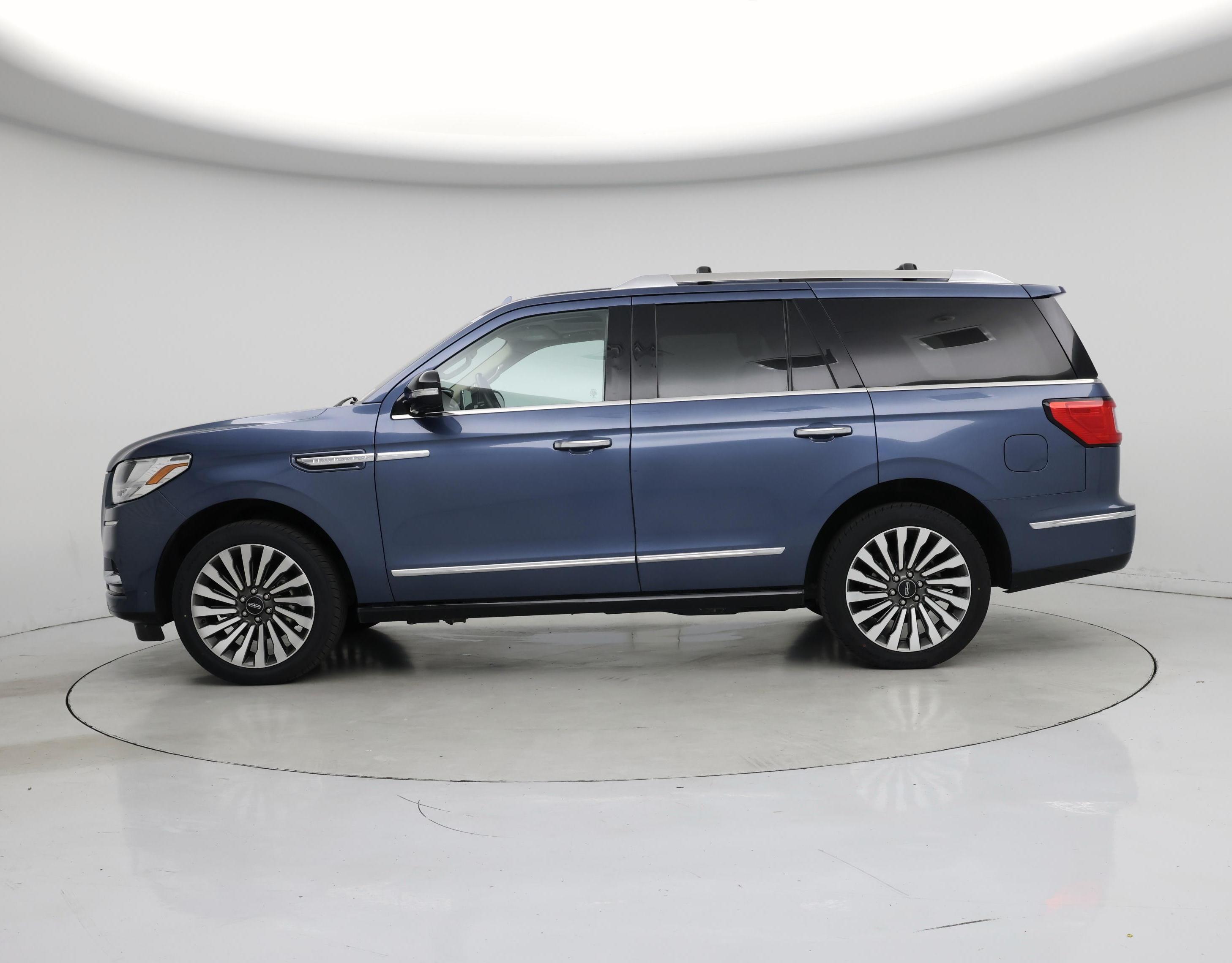 Thumbnail: 2018 Lincoln Navigator - 3