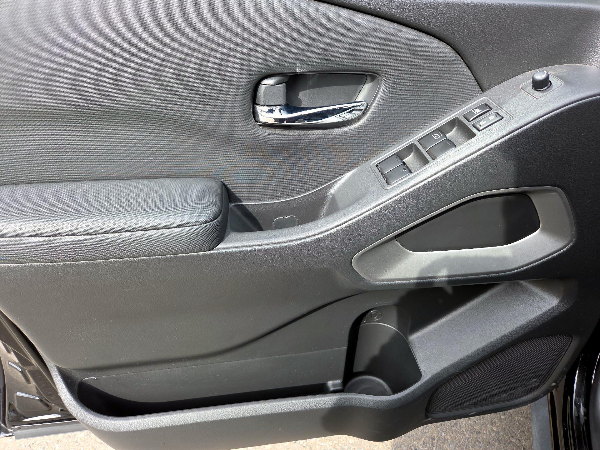 Thumbnail: 2022 Nissan Frontier - 10