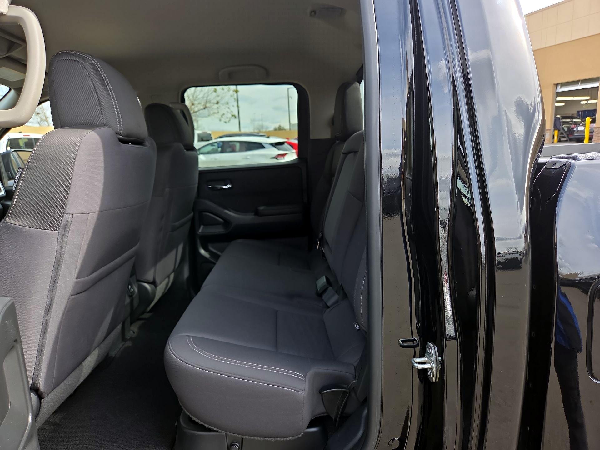 Thumbnail: 2022 Nissan Frontier - 17