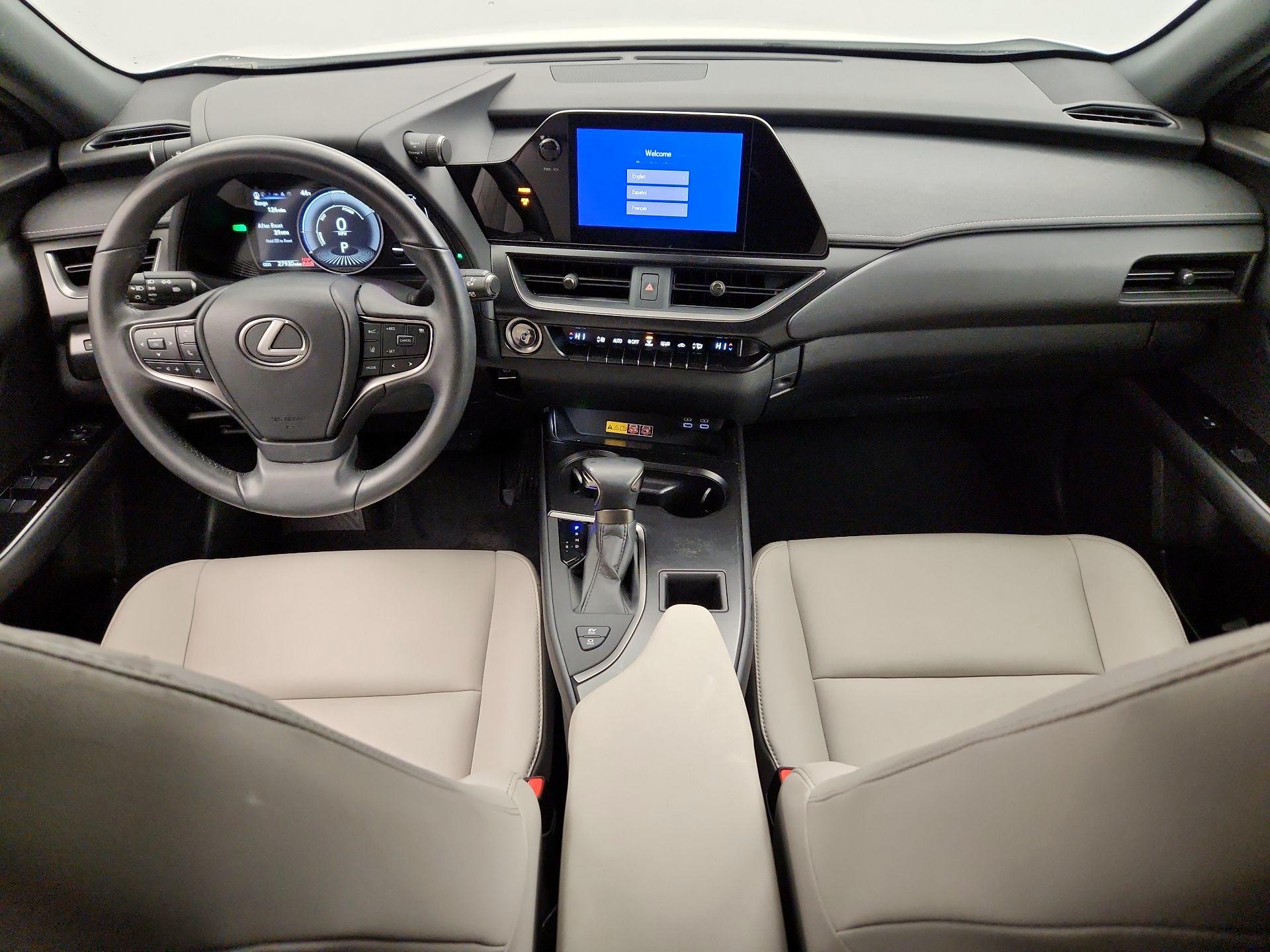 Thumbnail: 2024 Lexus UX - 9