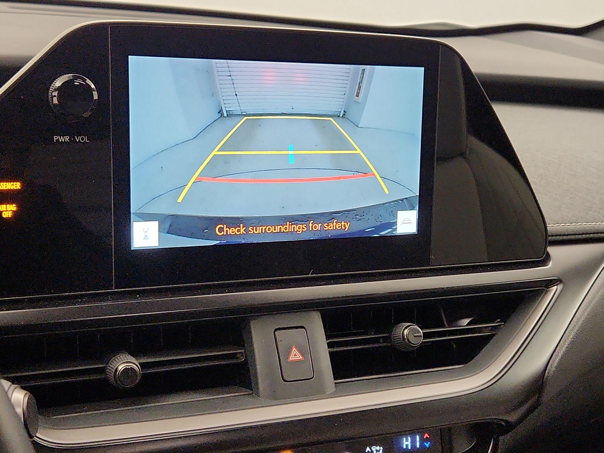 Thumbnail: 2024 Lexus UX - 14