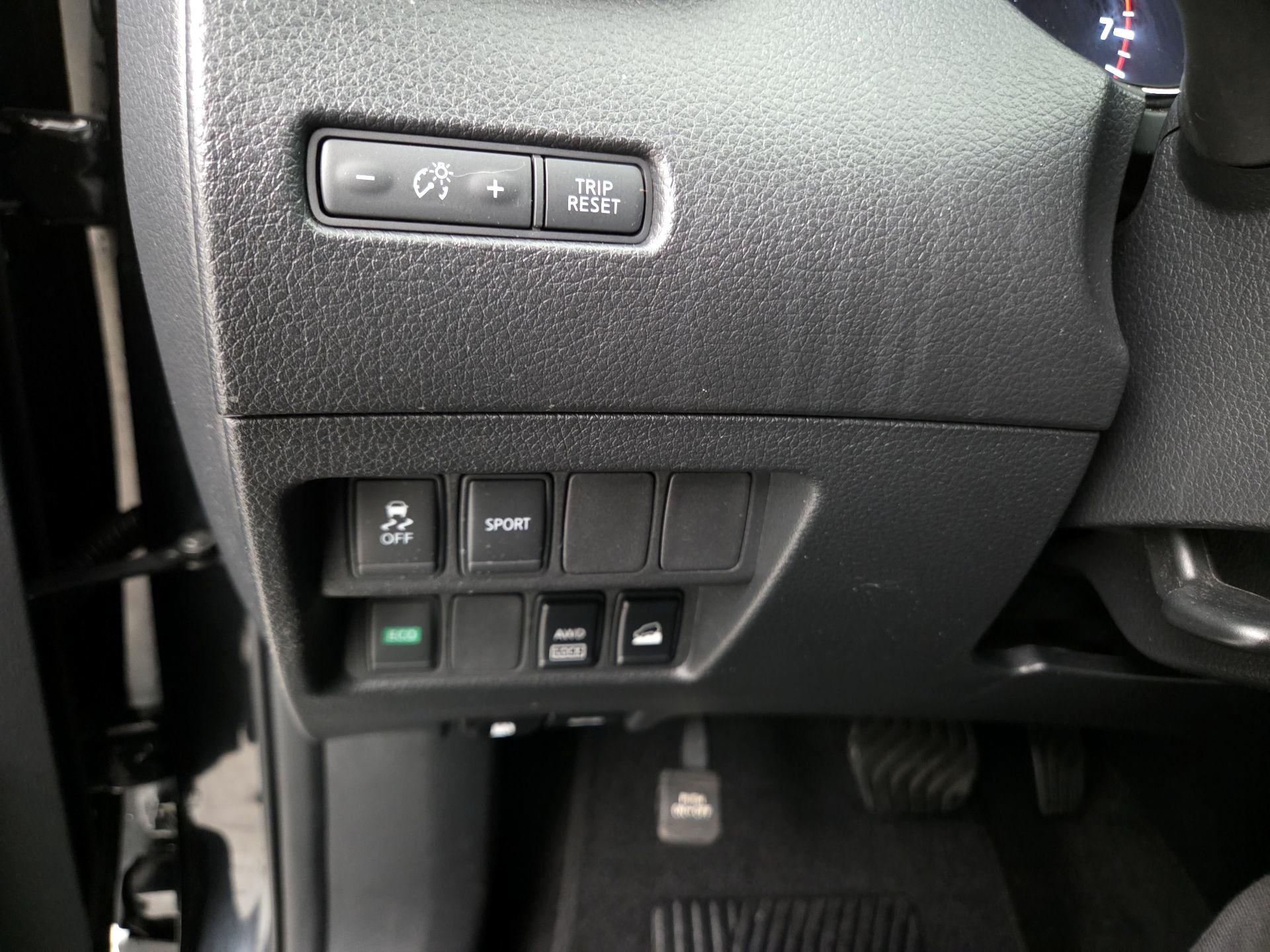 Thumbnail: 2016 Nissan Rogue - 11