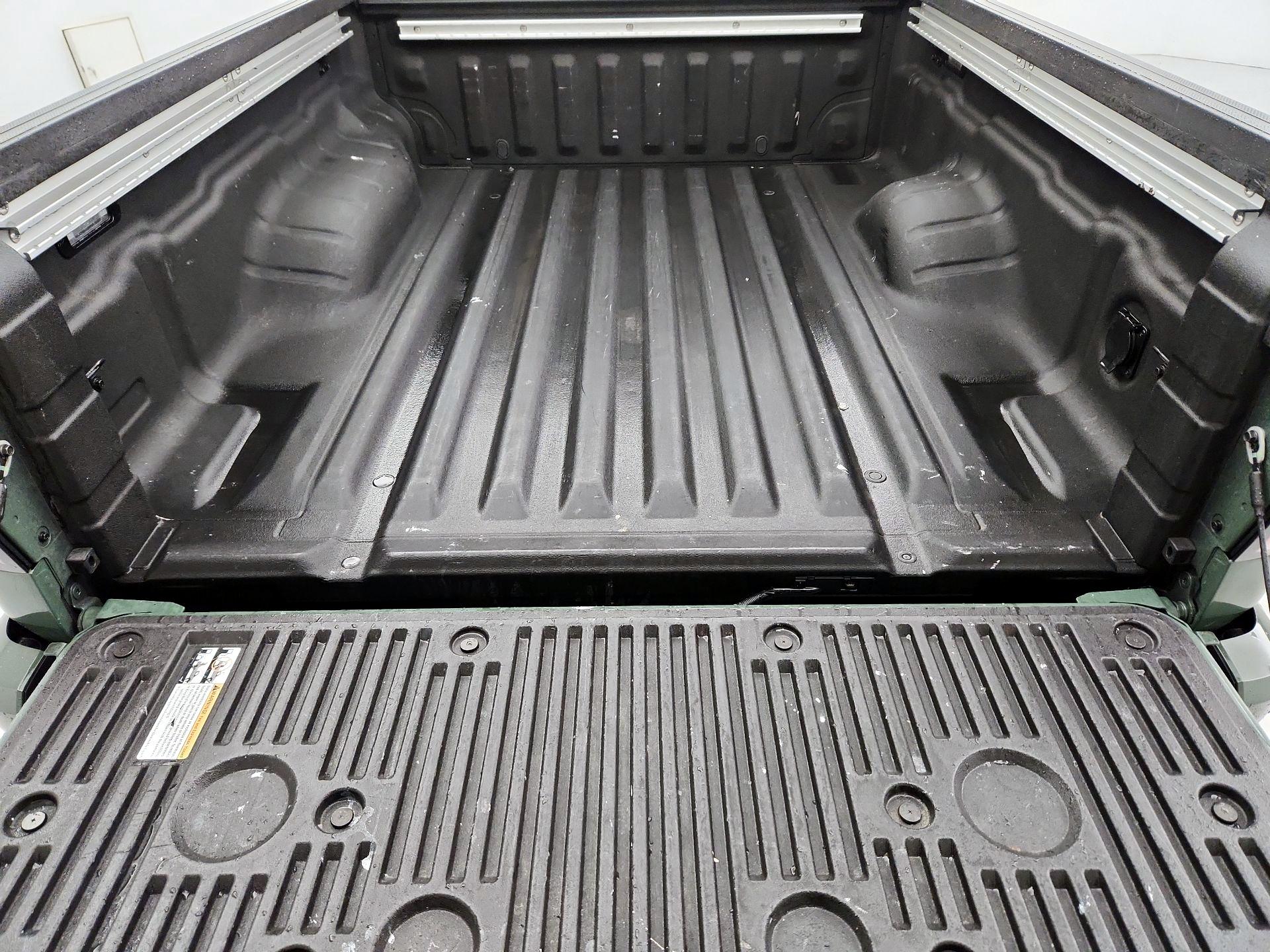 Thumbnail: 2023 Nissan Frontier - 20