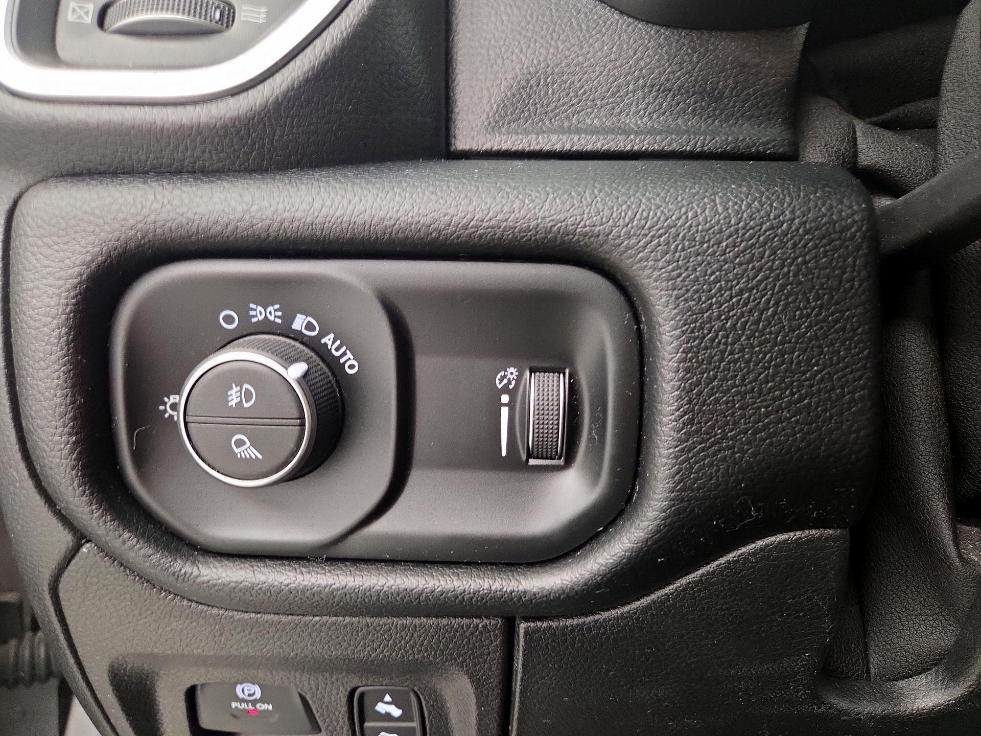 Thumbnail: 2021 RAM 1500 - 13