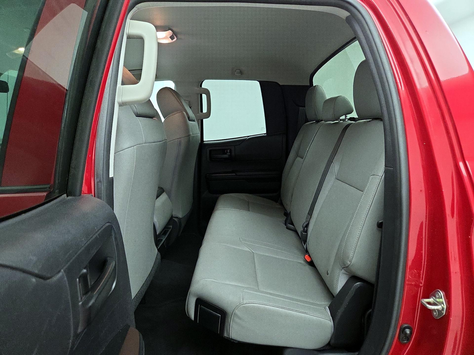 Thumbnail: 2019 Toyota Tundra - 18