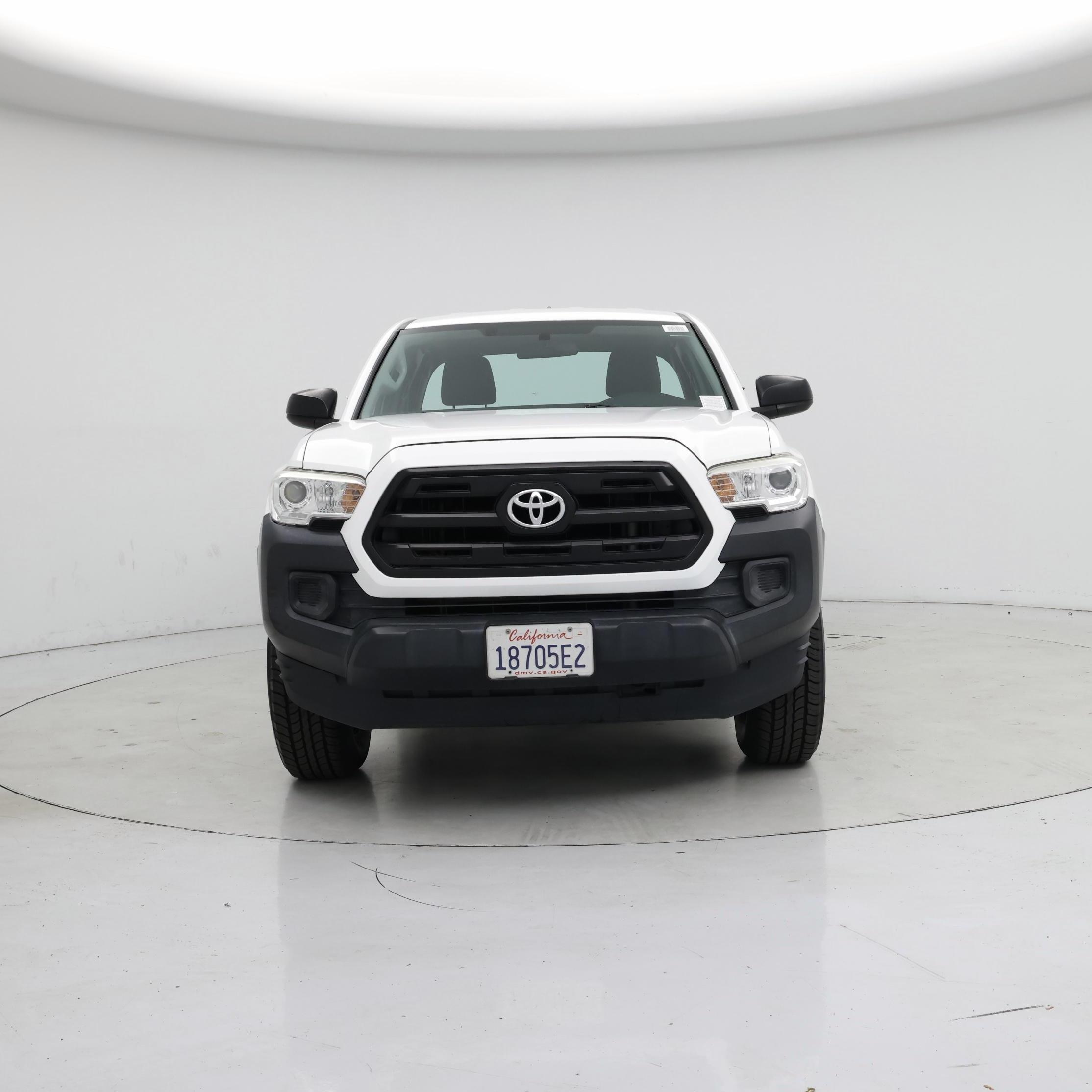 Thumbnail: 2017 Toyota Tacoma - 5