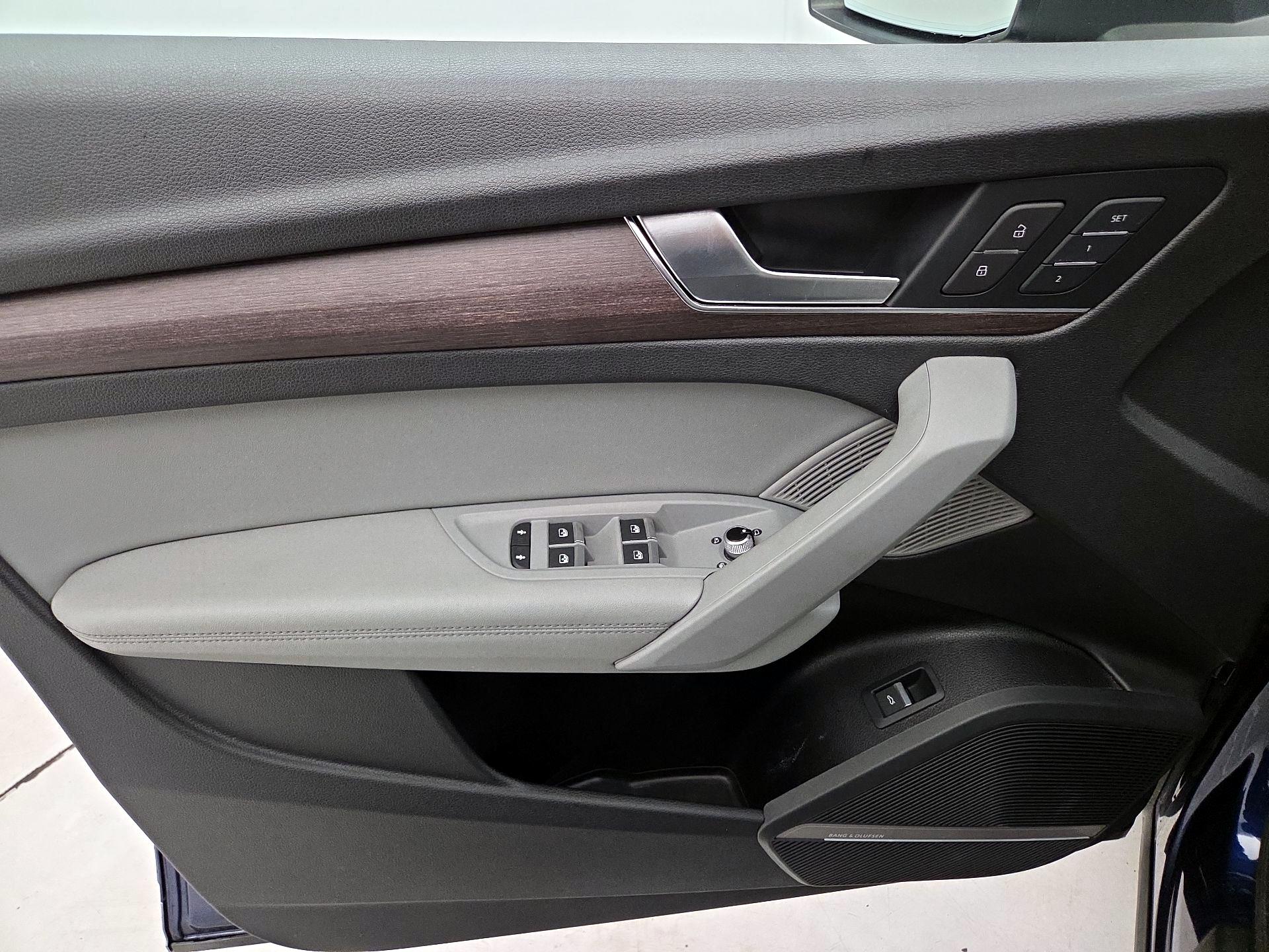 Thumbnail: 2021 Audi Q5 - 10