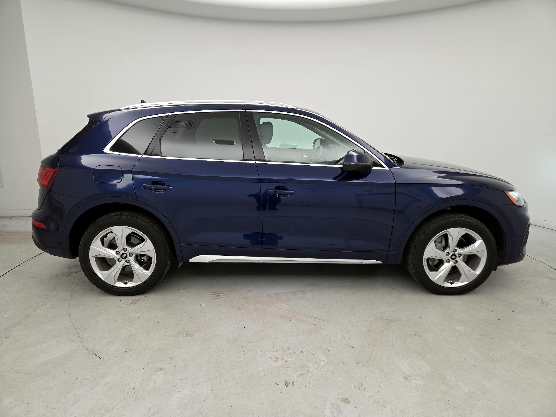 Thumbnail: 2021 Audi Q5 - 4