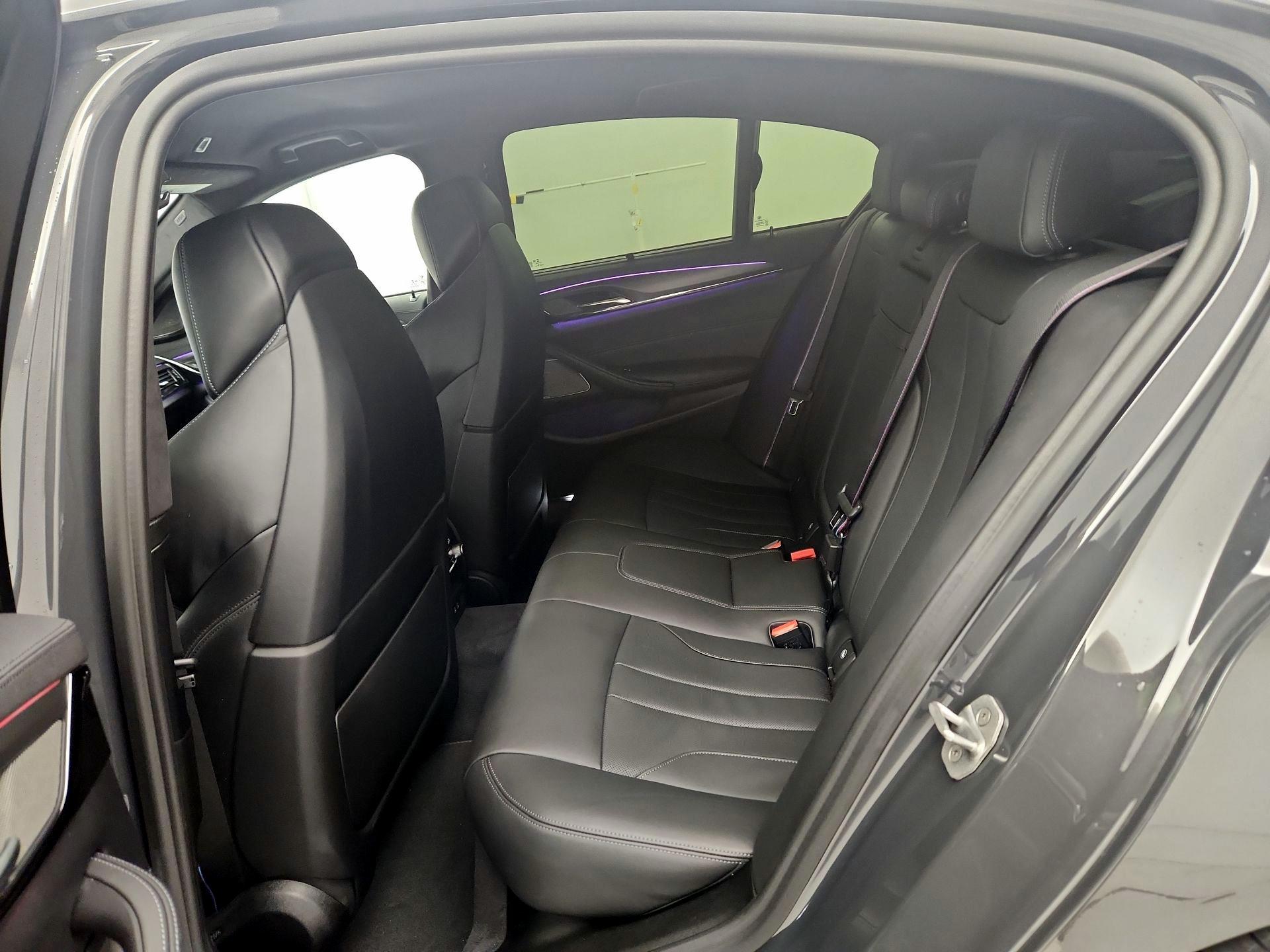 Thumbnail: 2021 BMW M5 - 20