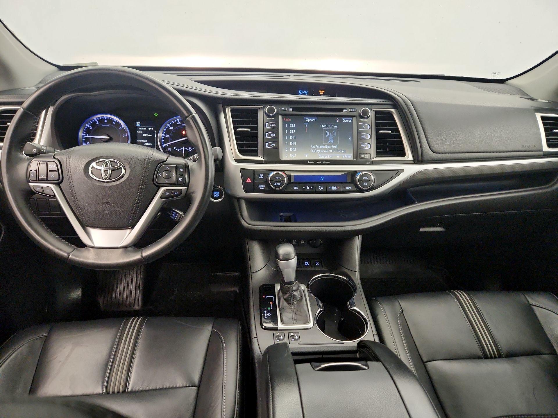 Thumbnail: 2018 Toyota Highlander - 9