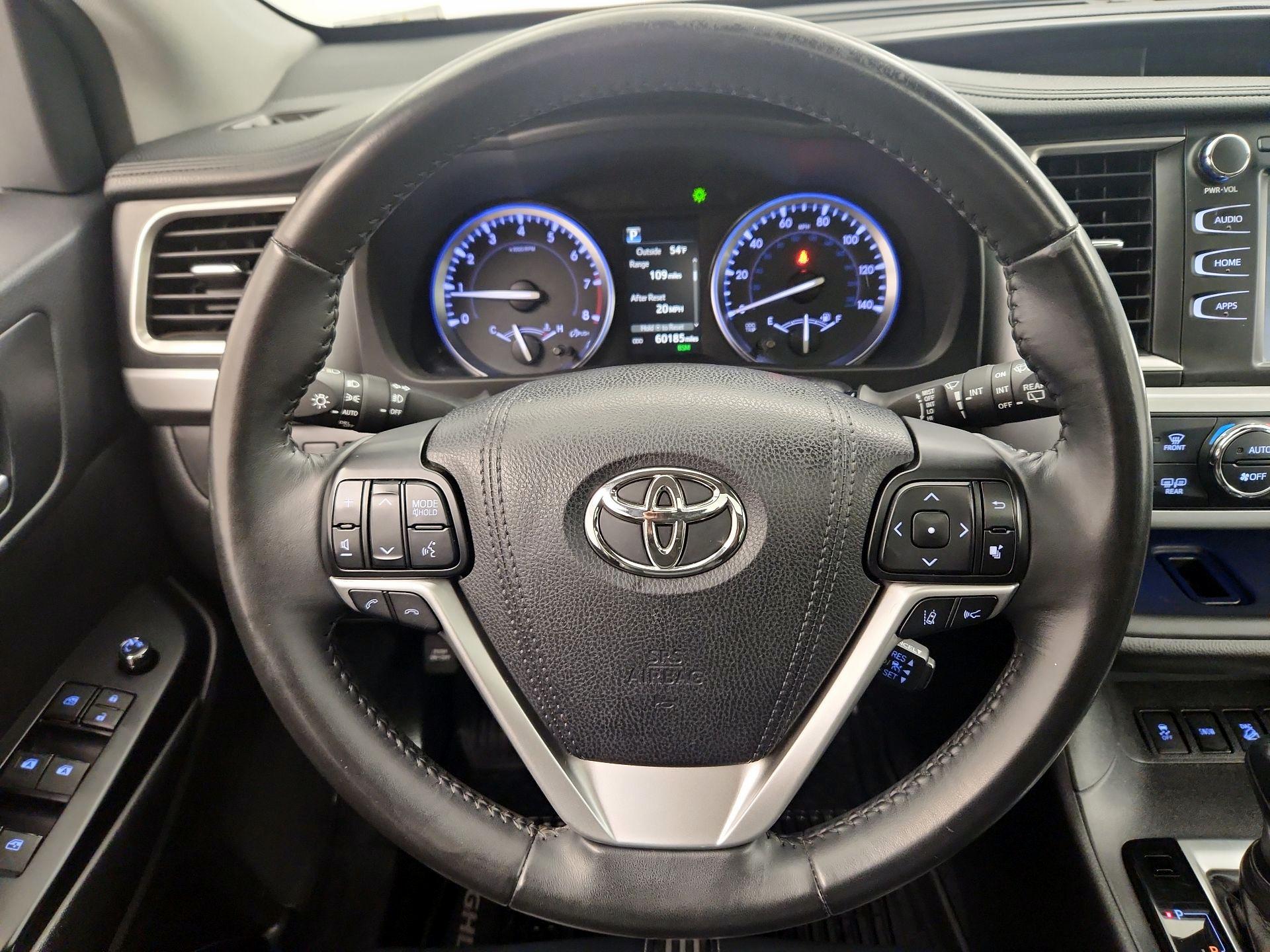 Thumbnail: 2018 Toyota Highlander - 10